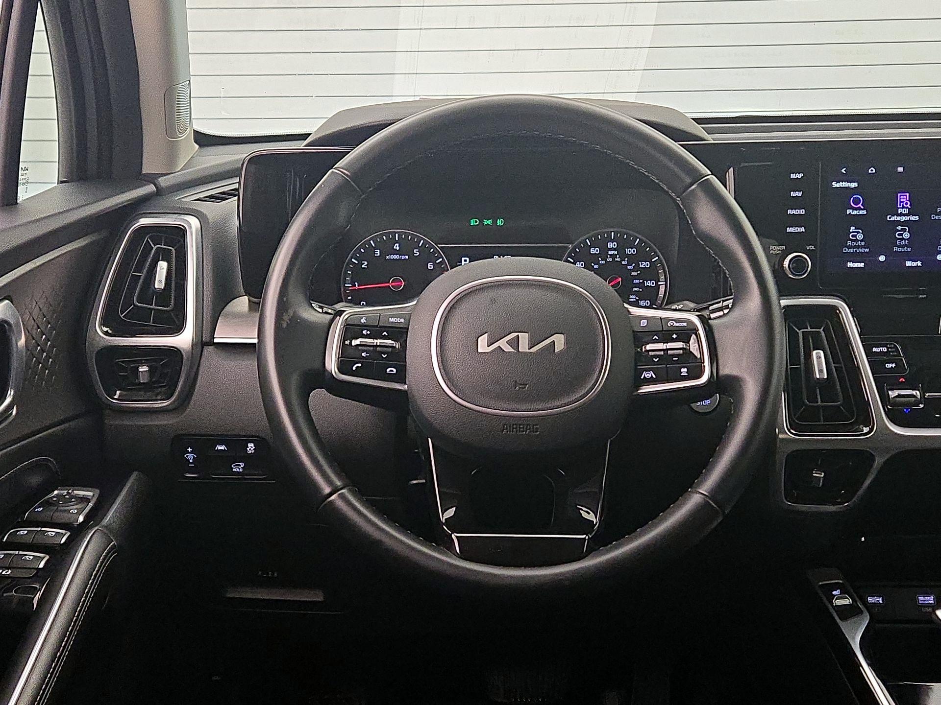 Thumbnail: 2022 Kia Sorento - 10