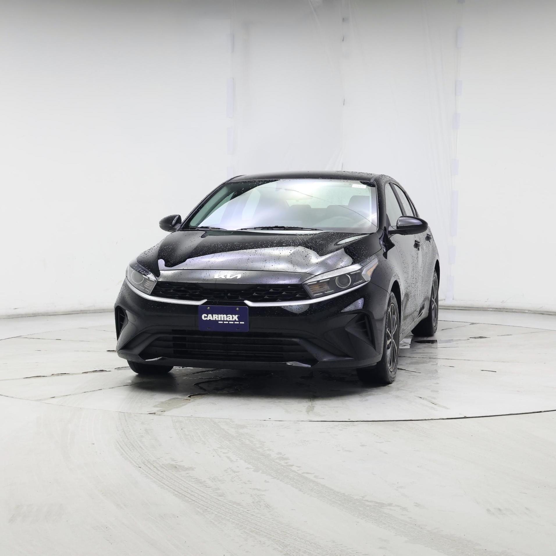Thumbnail: 2022 Kia Forte - 4