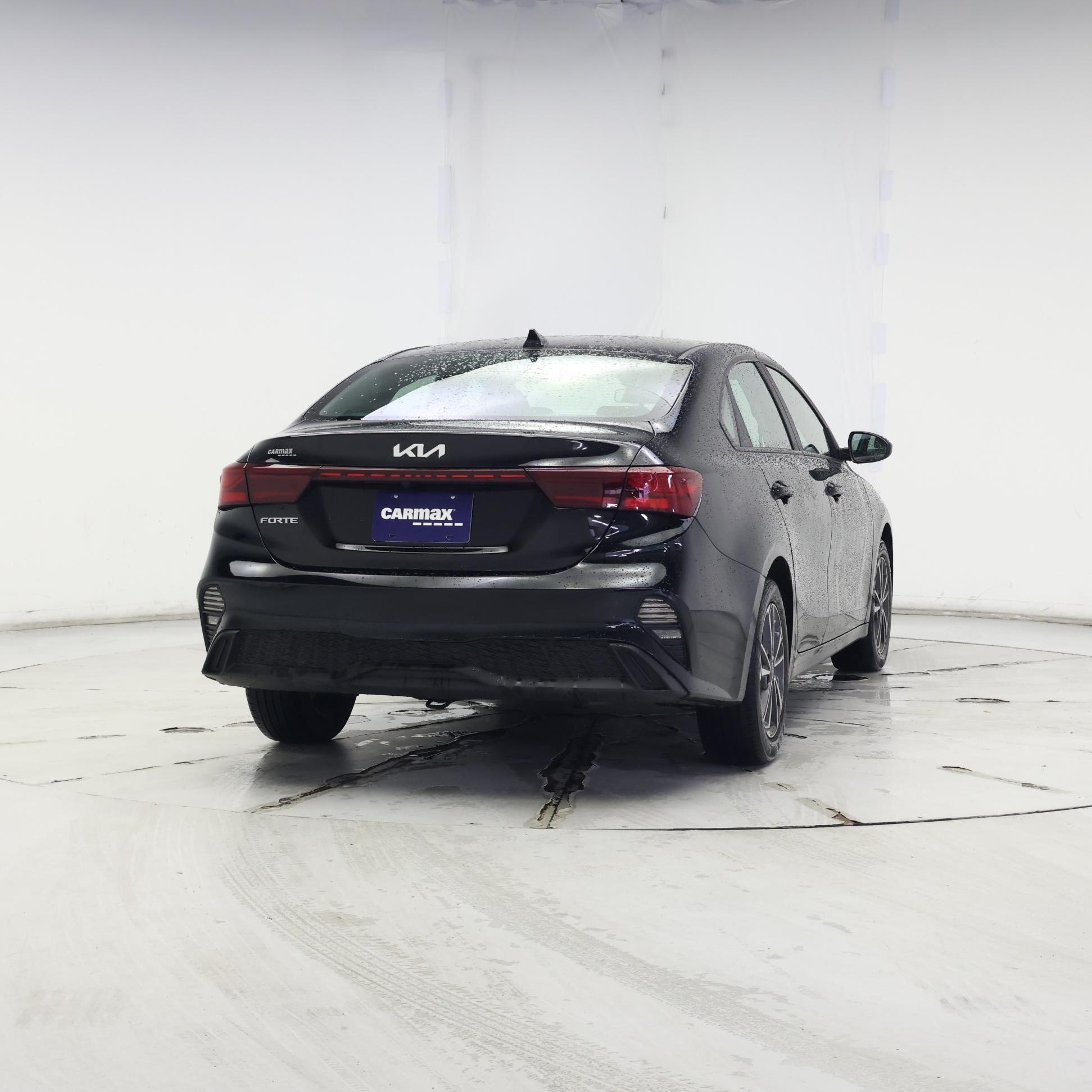 Thumbnail: 2022 Kia Forte - 8
