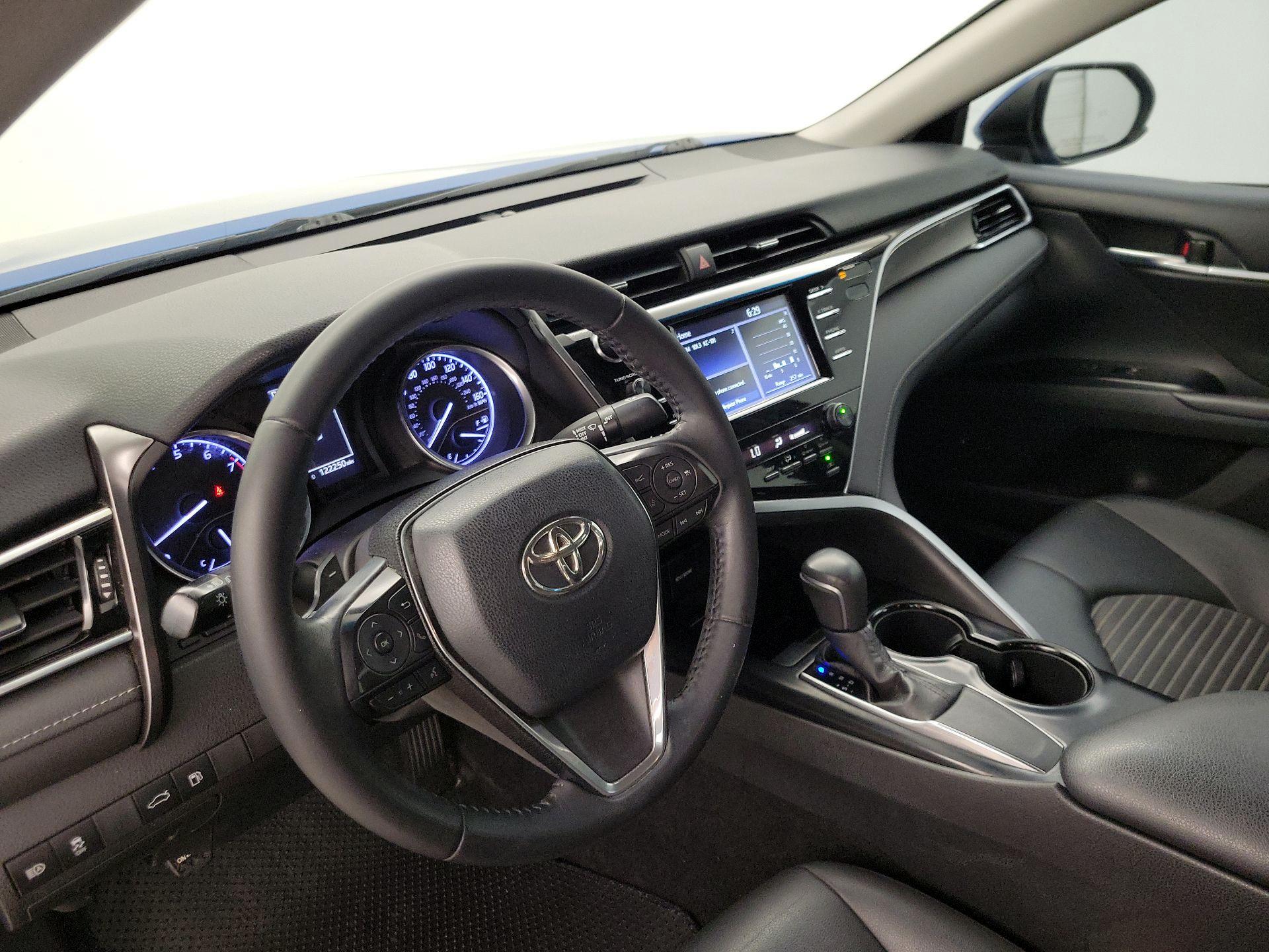Thumbnail: 2018 Toyota Camry - 9