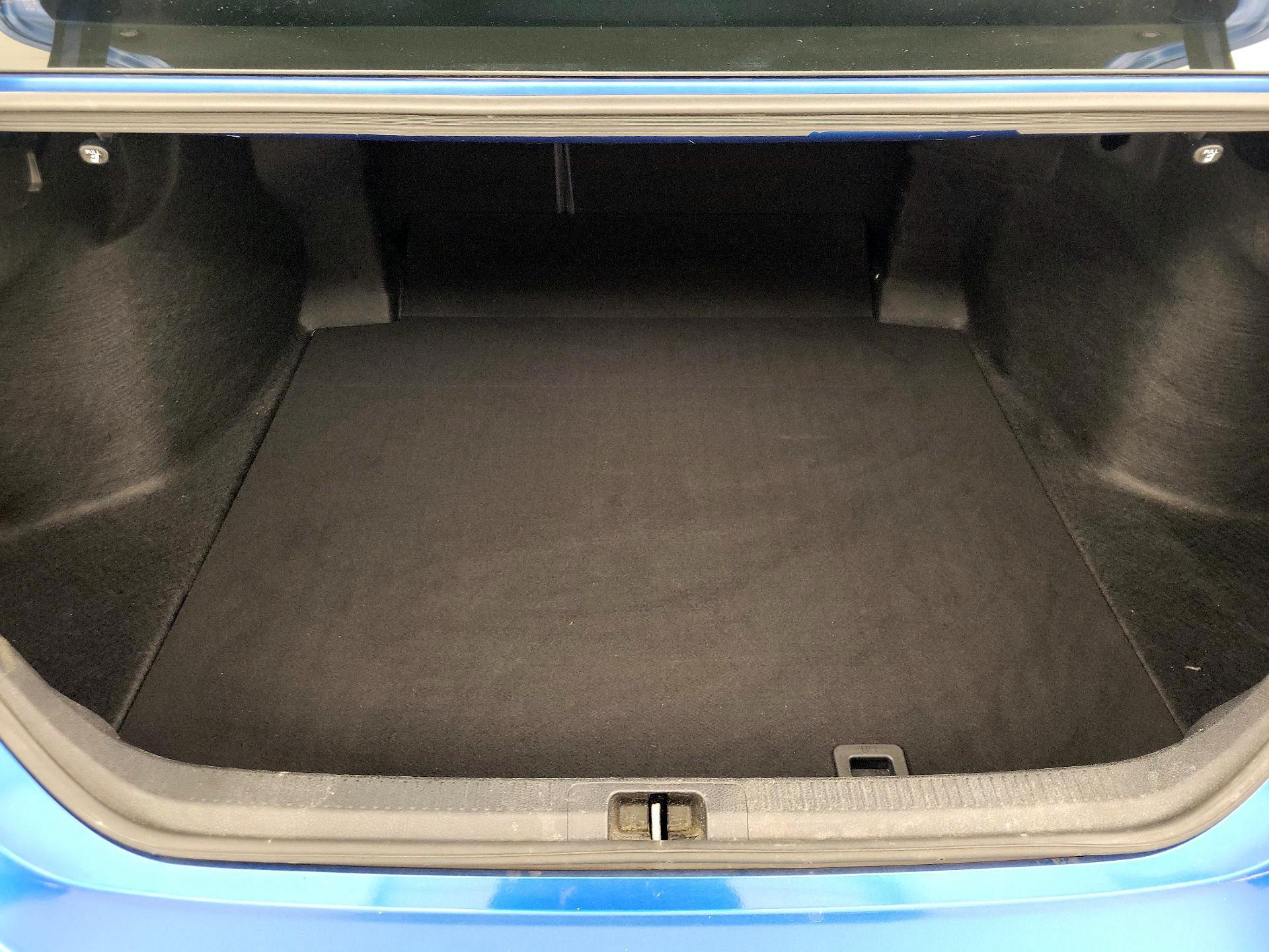 Thumbnail: 2018 Toyota Camry - 20