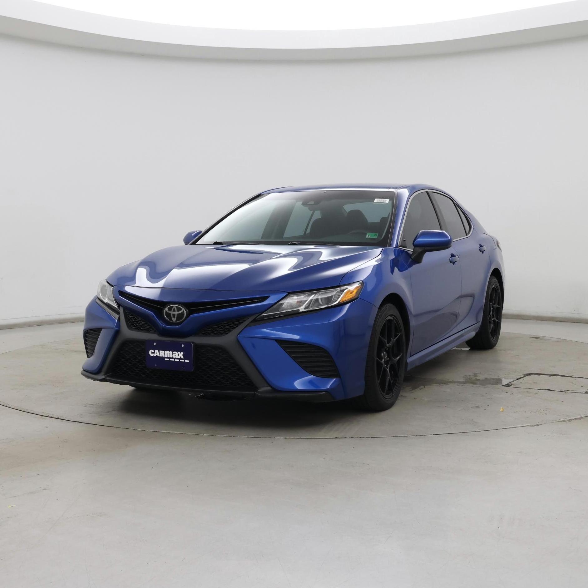 Thumbnail: 2018 Toyota Camry - 4