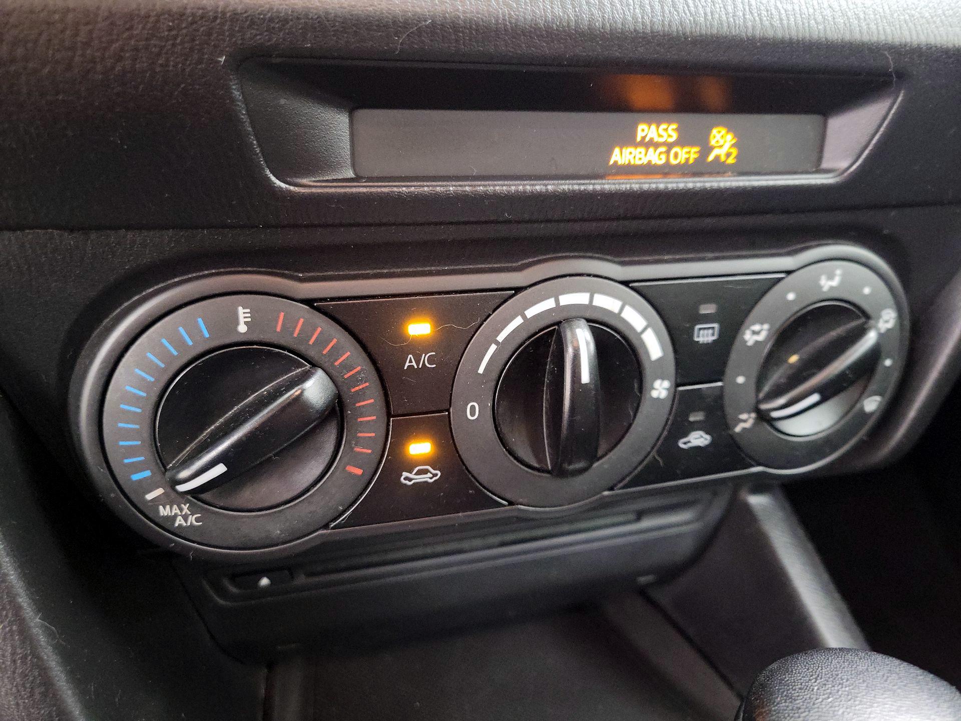 Thumbnail: 2014 Mazda Mazda3 - 15
