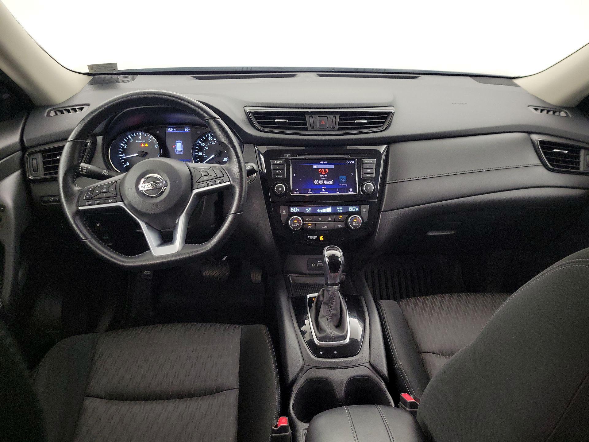 Thumbnail: 2020 Nissan Rogue - 9