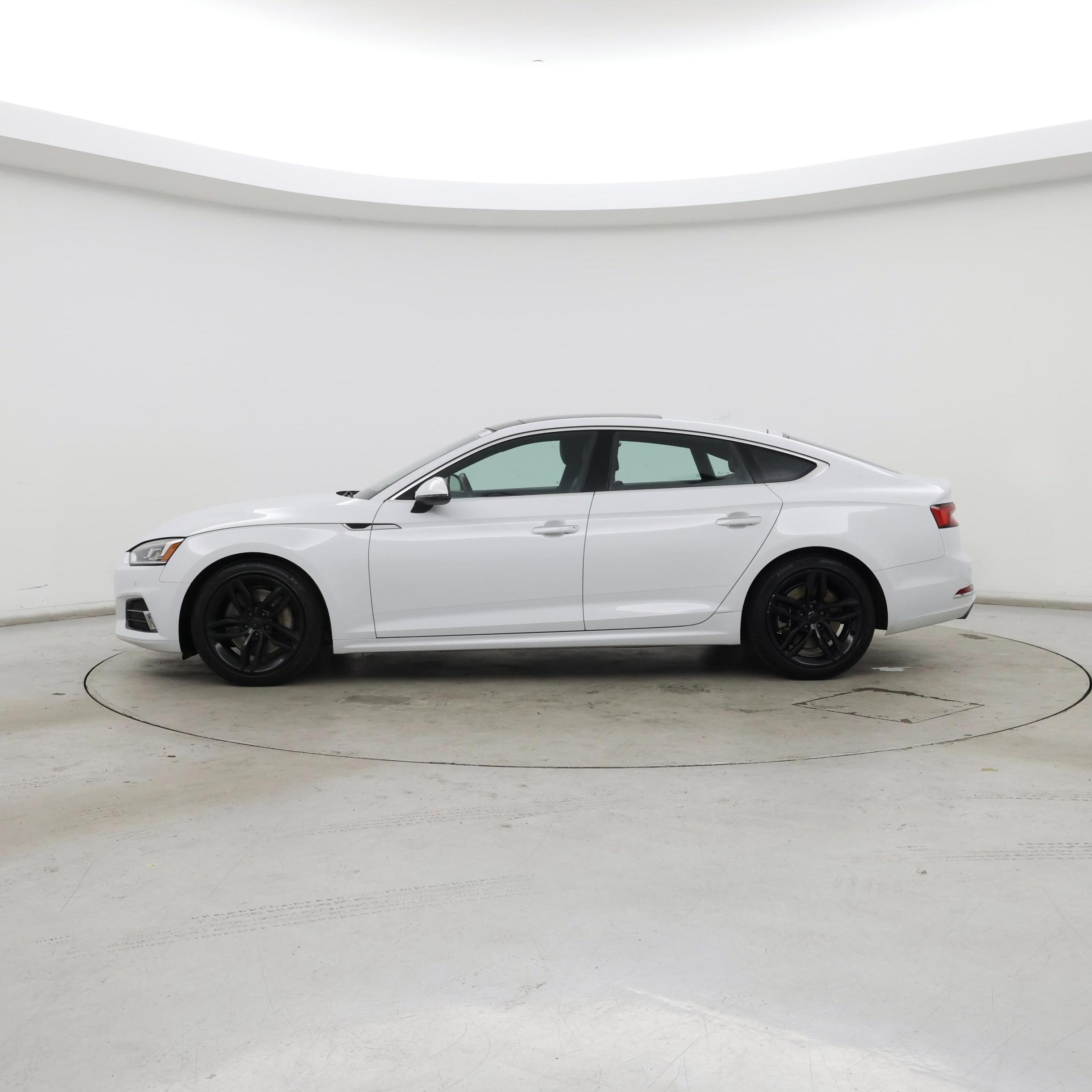 Thumbnail: 2019 Audi A5 - 3