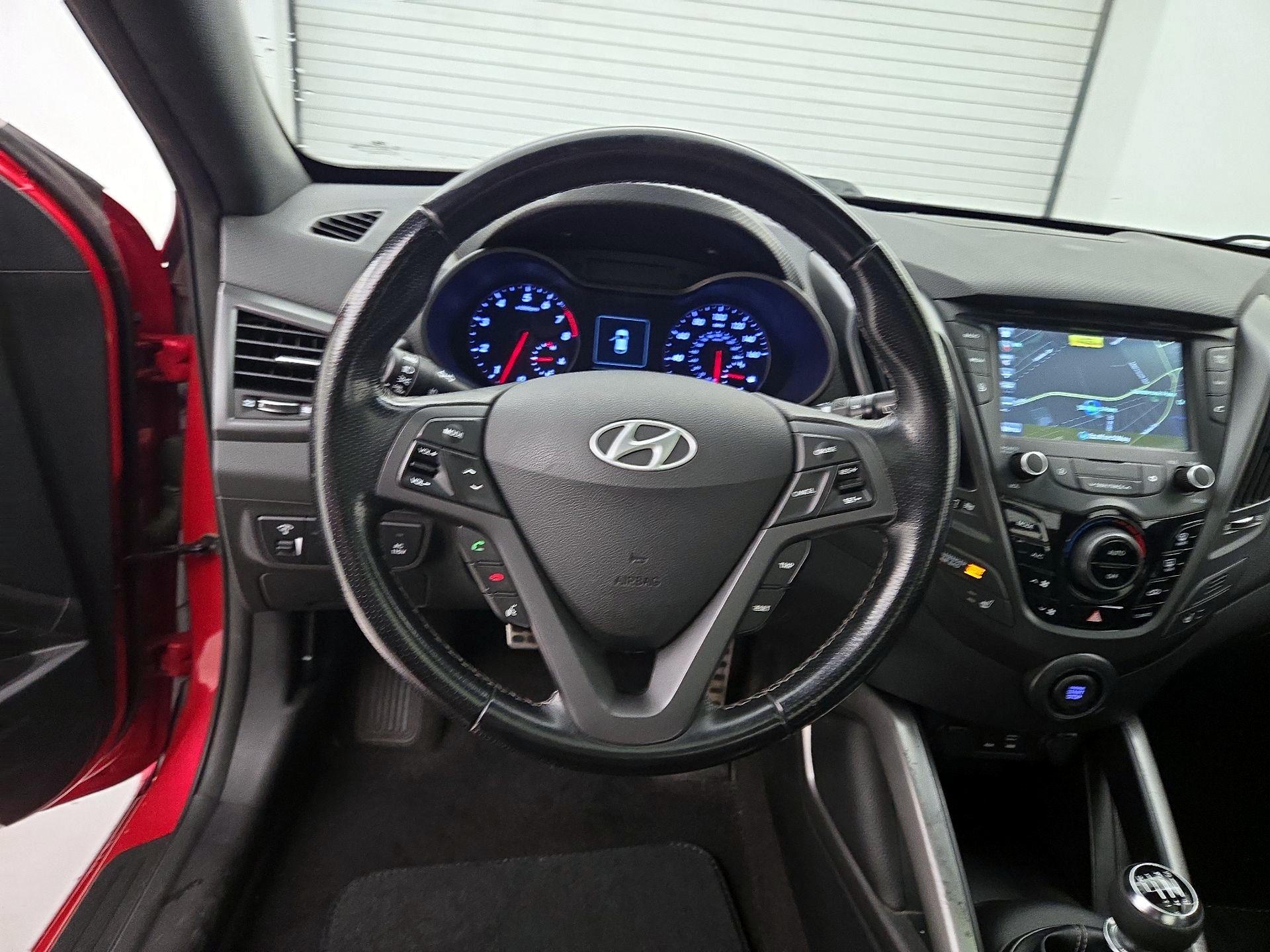 Thumbnail: 2016 Hyundai Veloster - 10
