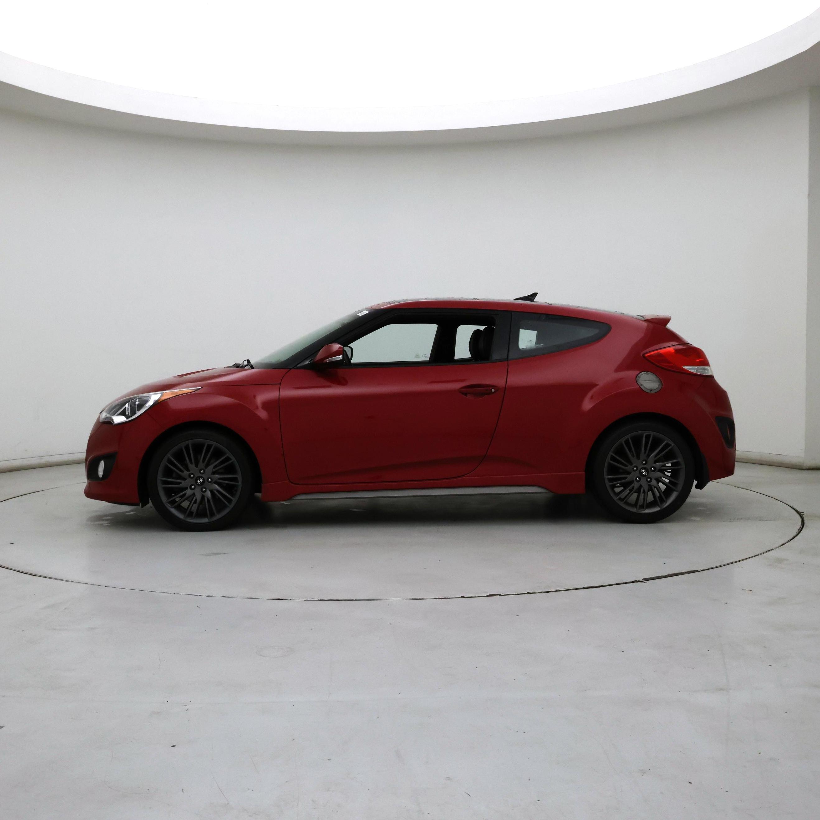 Thumbnail: 2016 Hyundai Veloster - 3