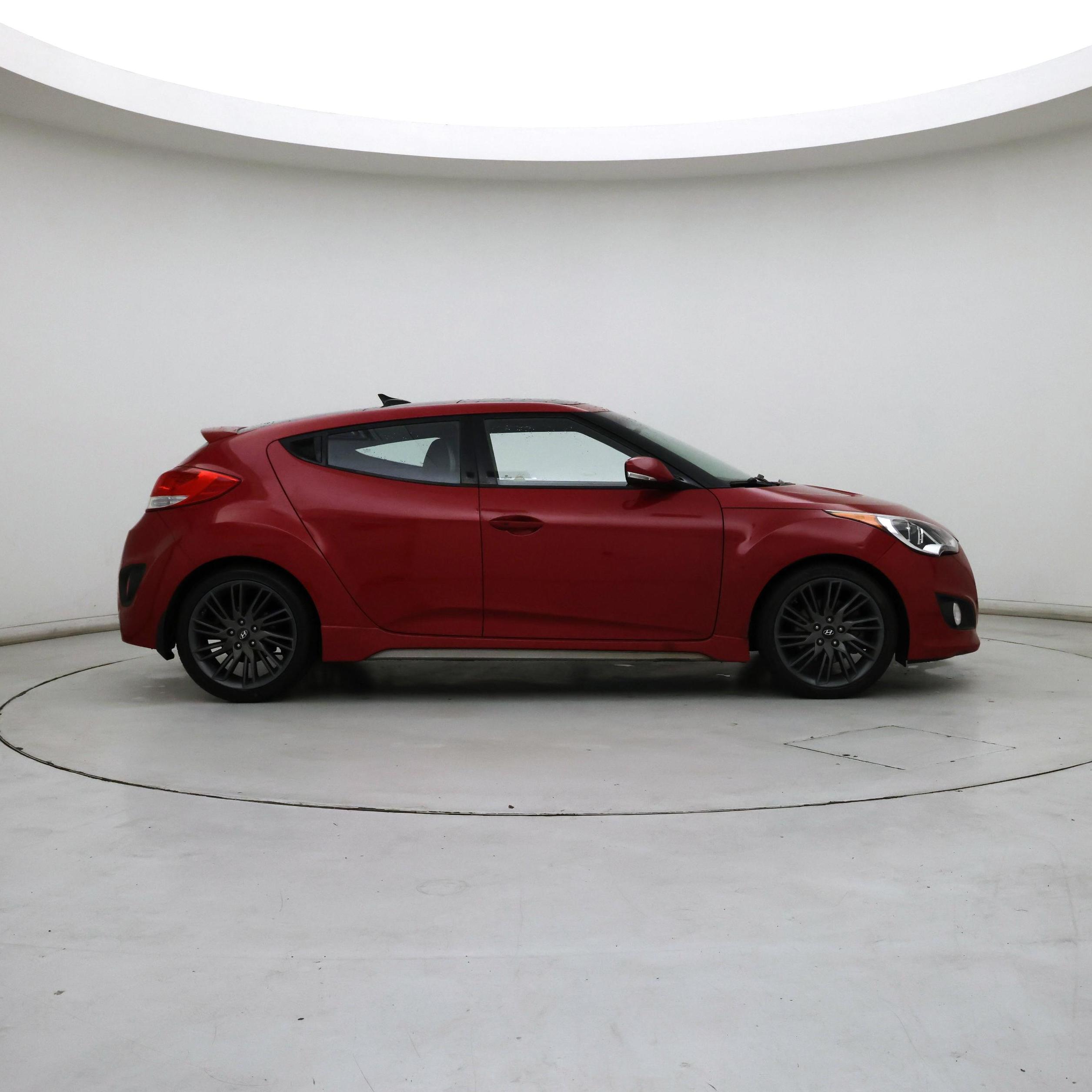 Thumbnail: 2016 Hyundai Veloster - 7