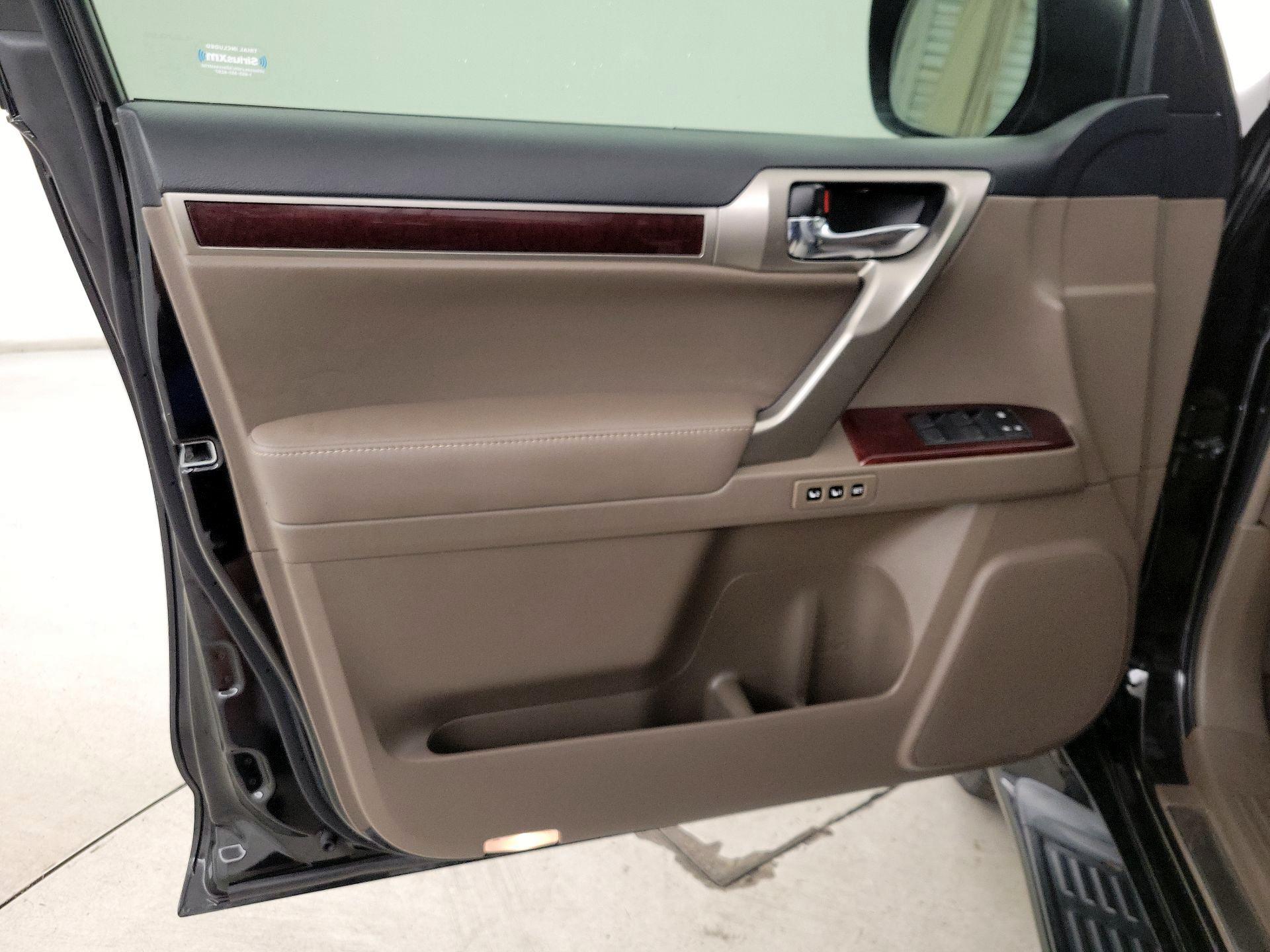 Thumbnail: 2019 Lexus GX - 12