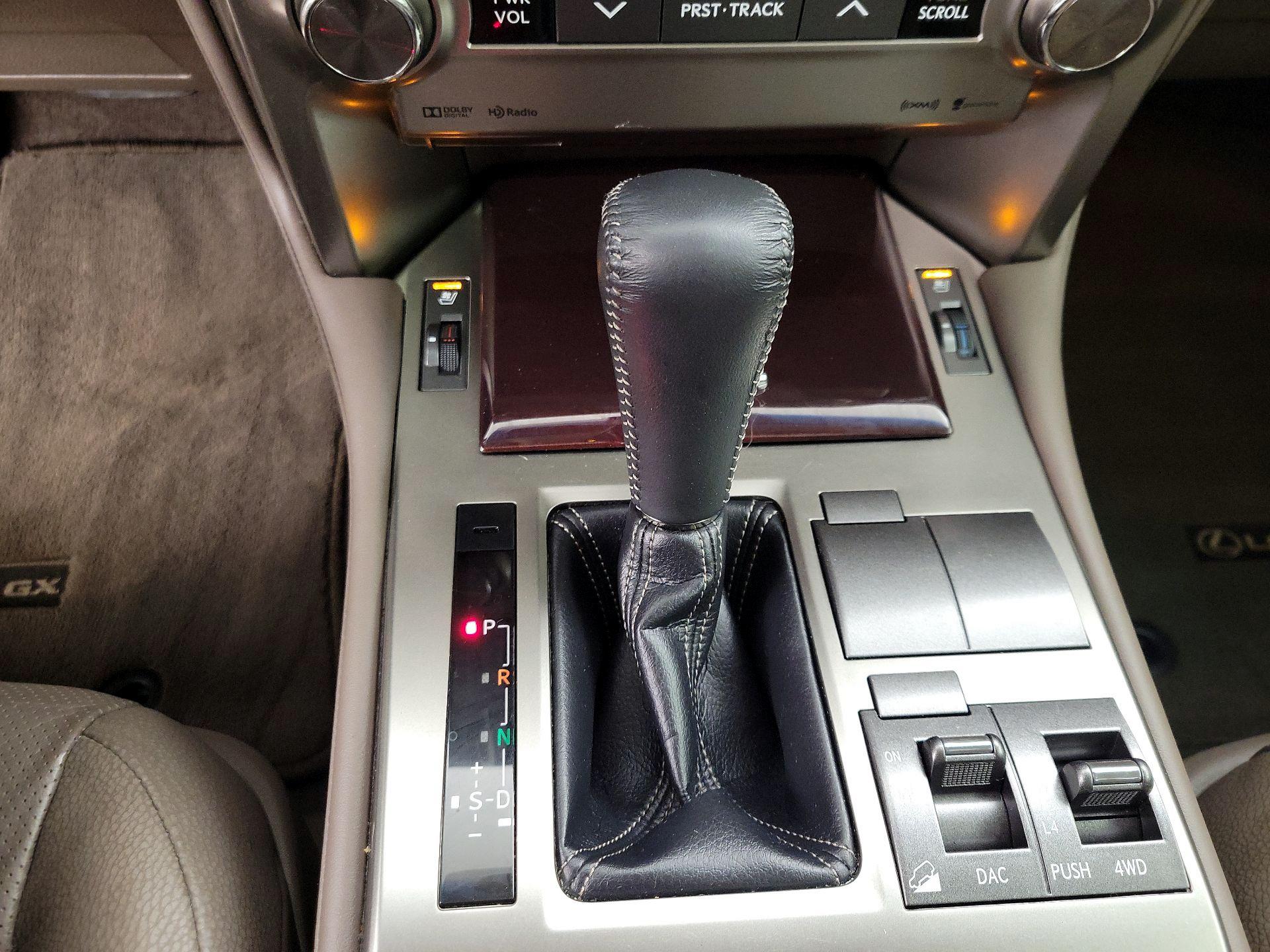 Thumbnail: 2019 Lexus GX - 18