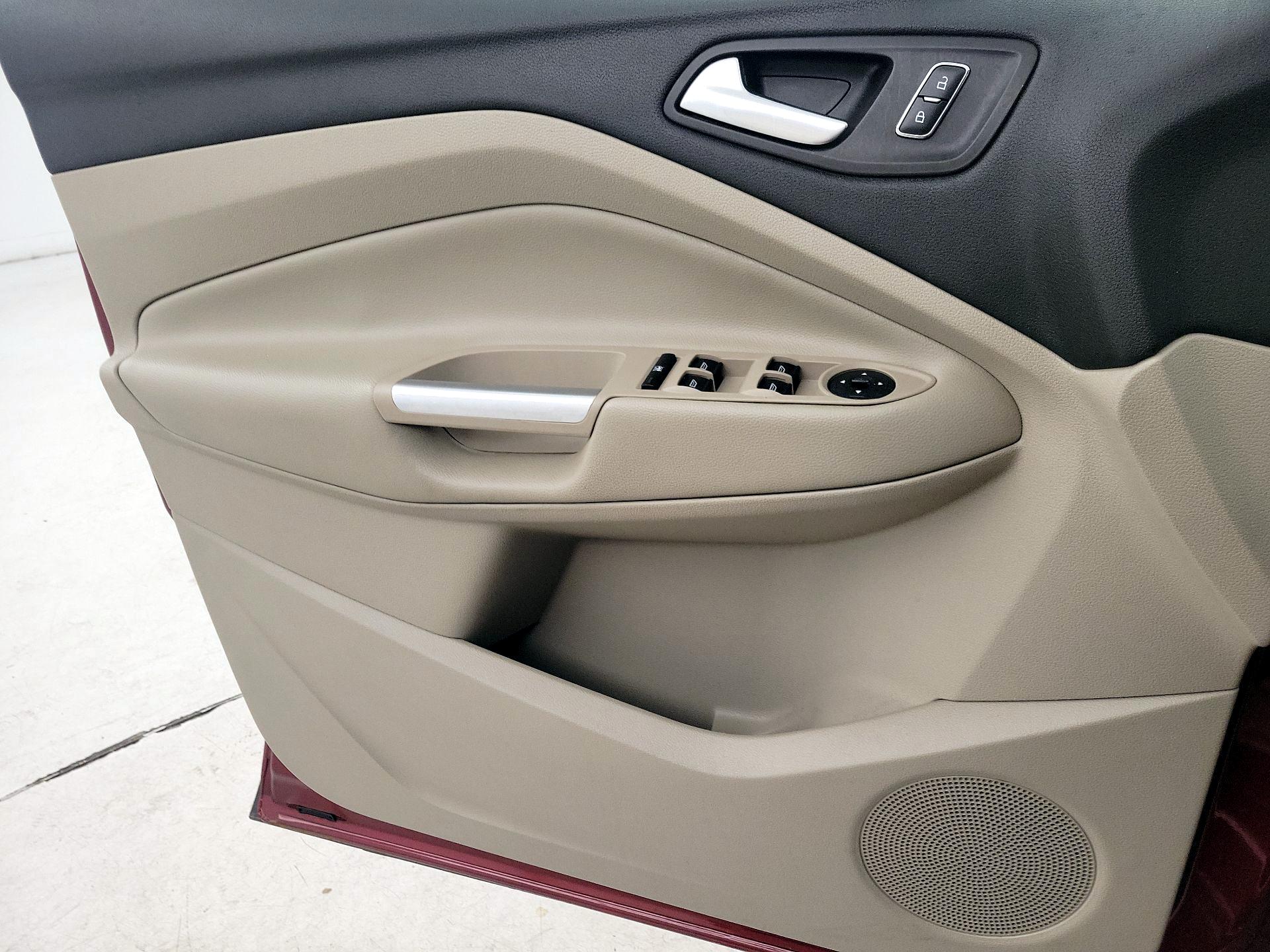 Thumbnail: 2014 Ford Escape - 12