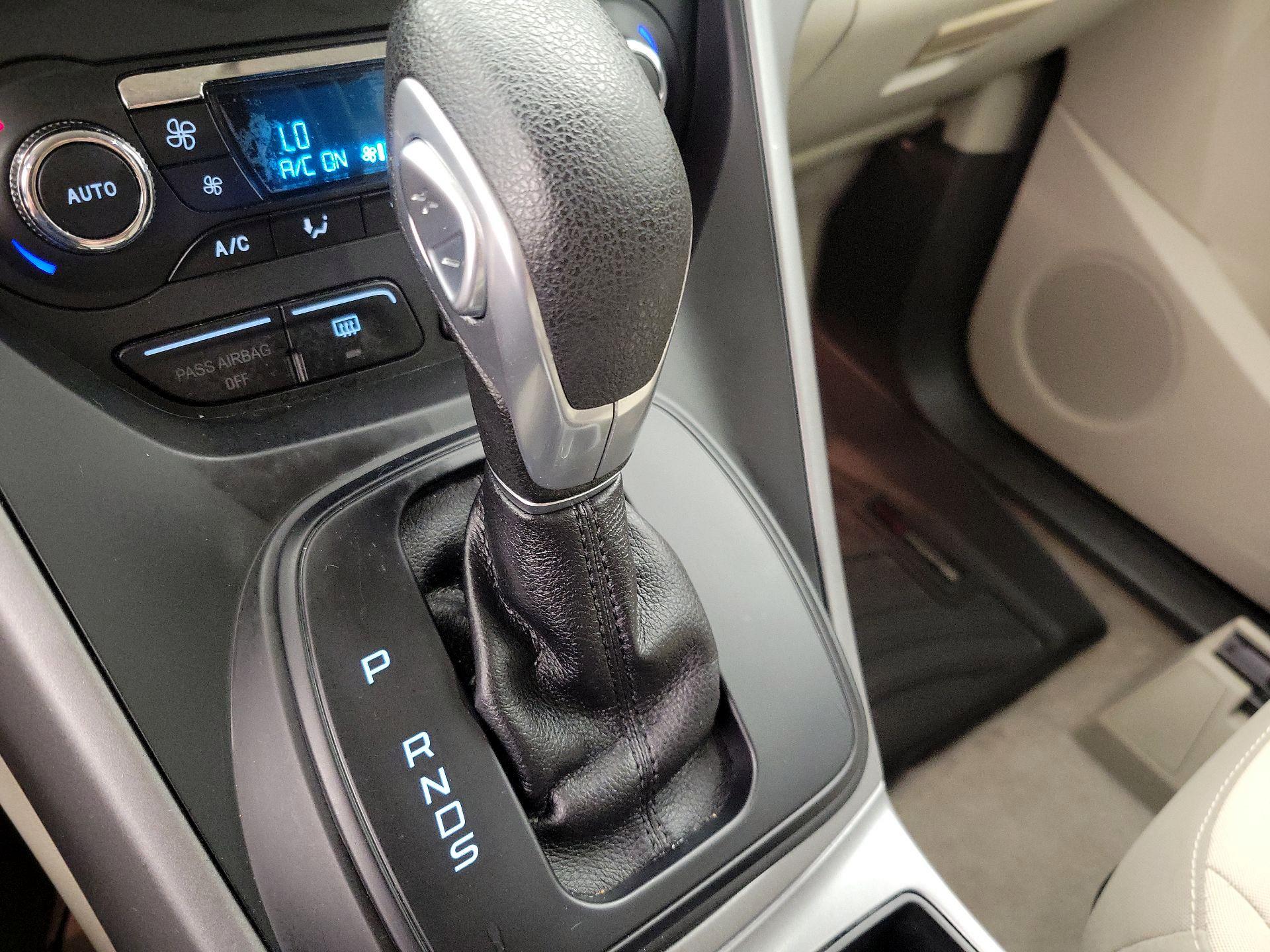 Thumbnail: 2014 Ford Escape - 17