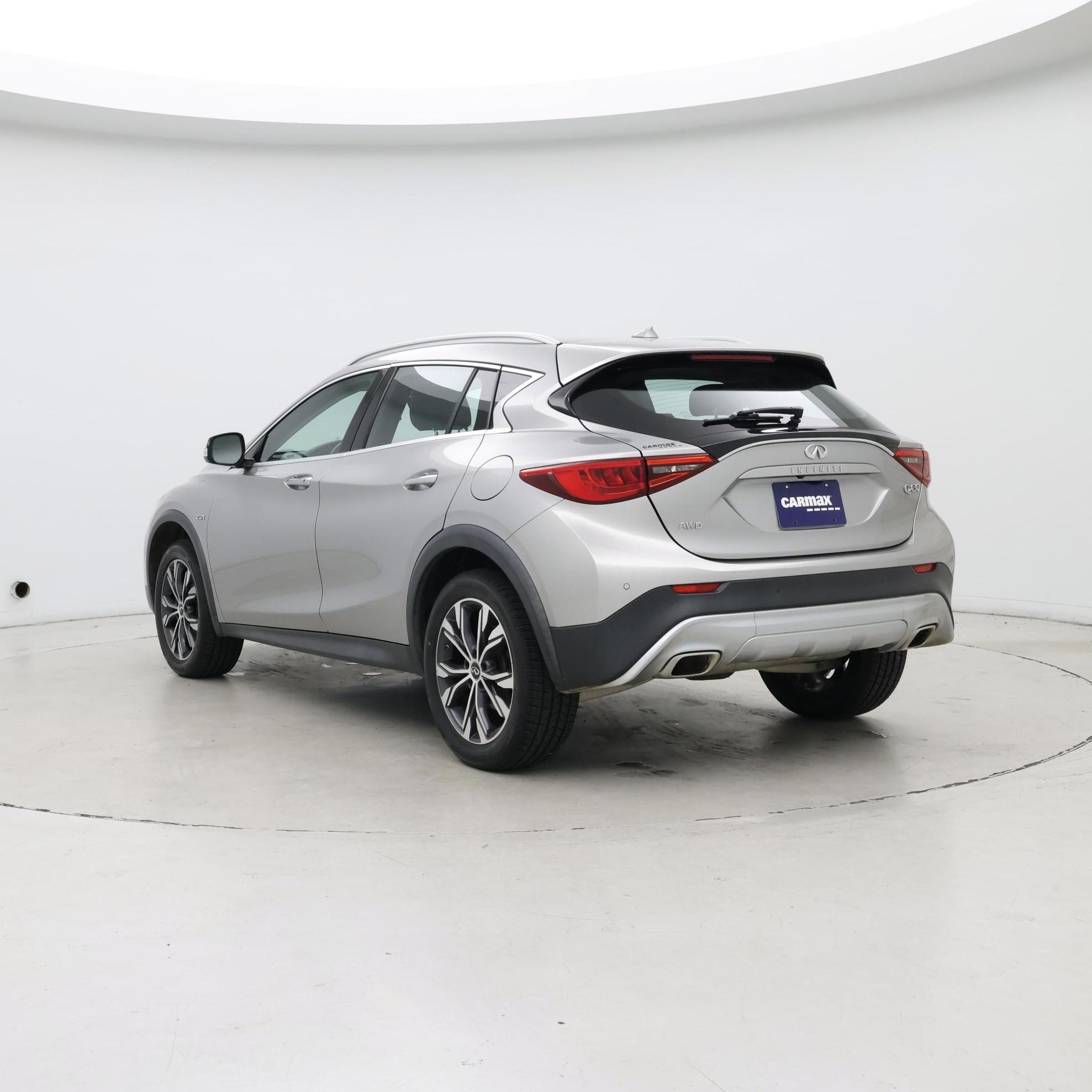 Thumbnail: 2018 INFINITI QX30 - 2