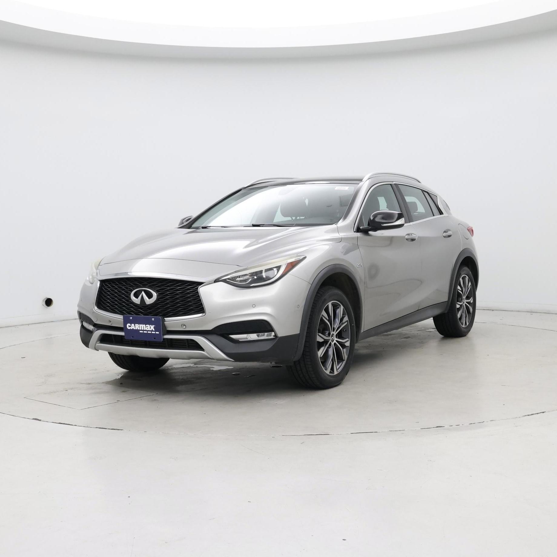 Thumbnail: 2018 INFINITI QX30 - 4
