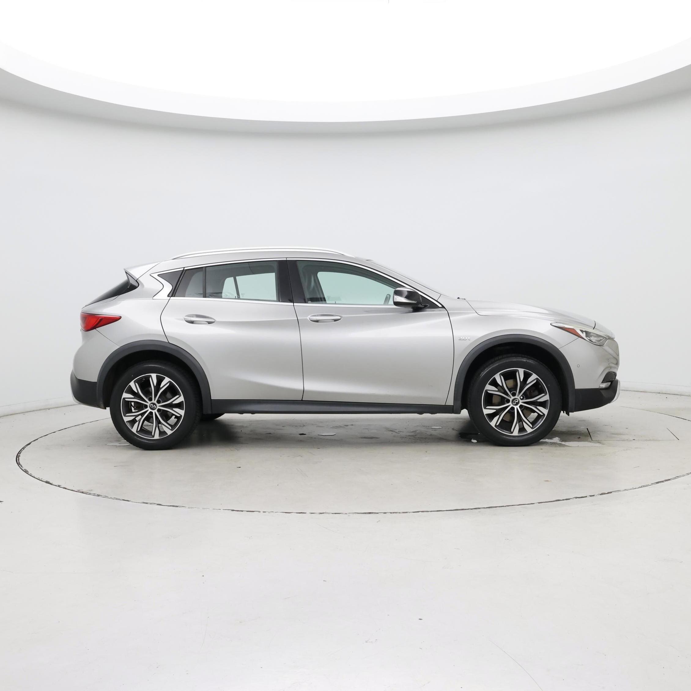 Thumbnail: 2018 INFINITI QX30 - 7