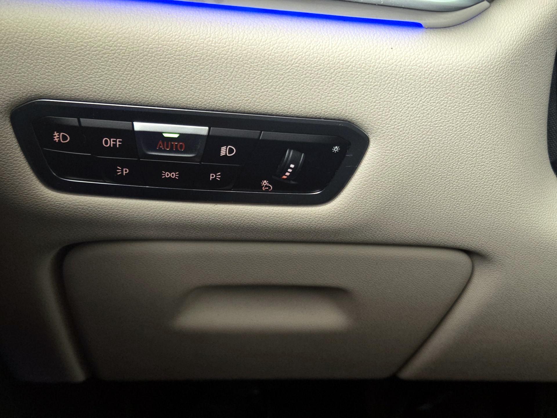 Thumbnail: 2019 BMW X7 - 13