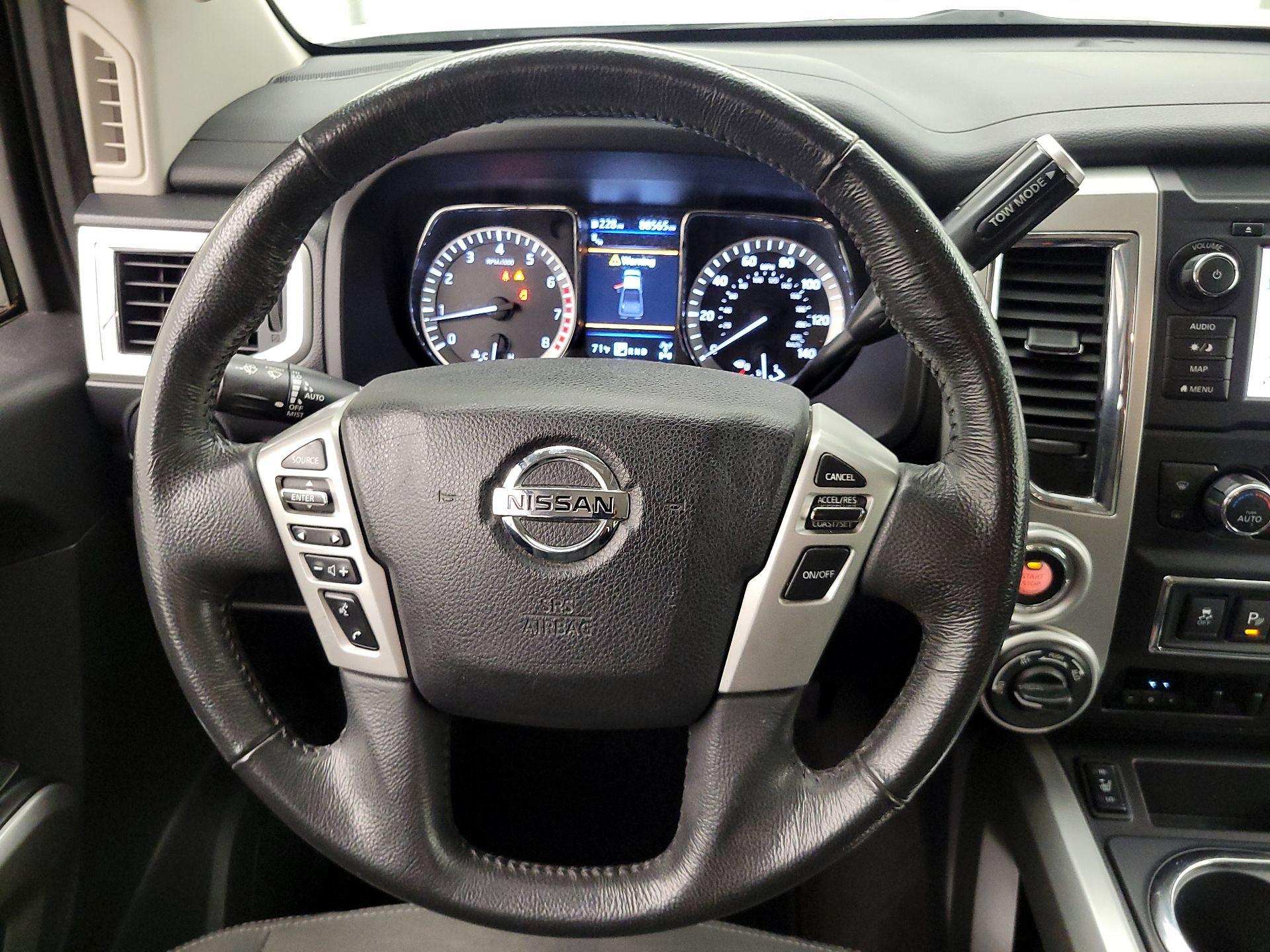 Thumbnail: 2019 Nissan Titan - 10