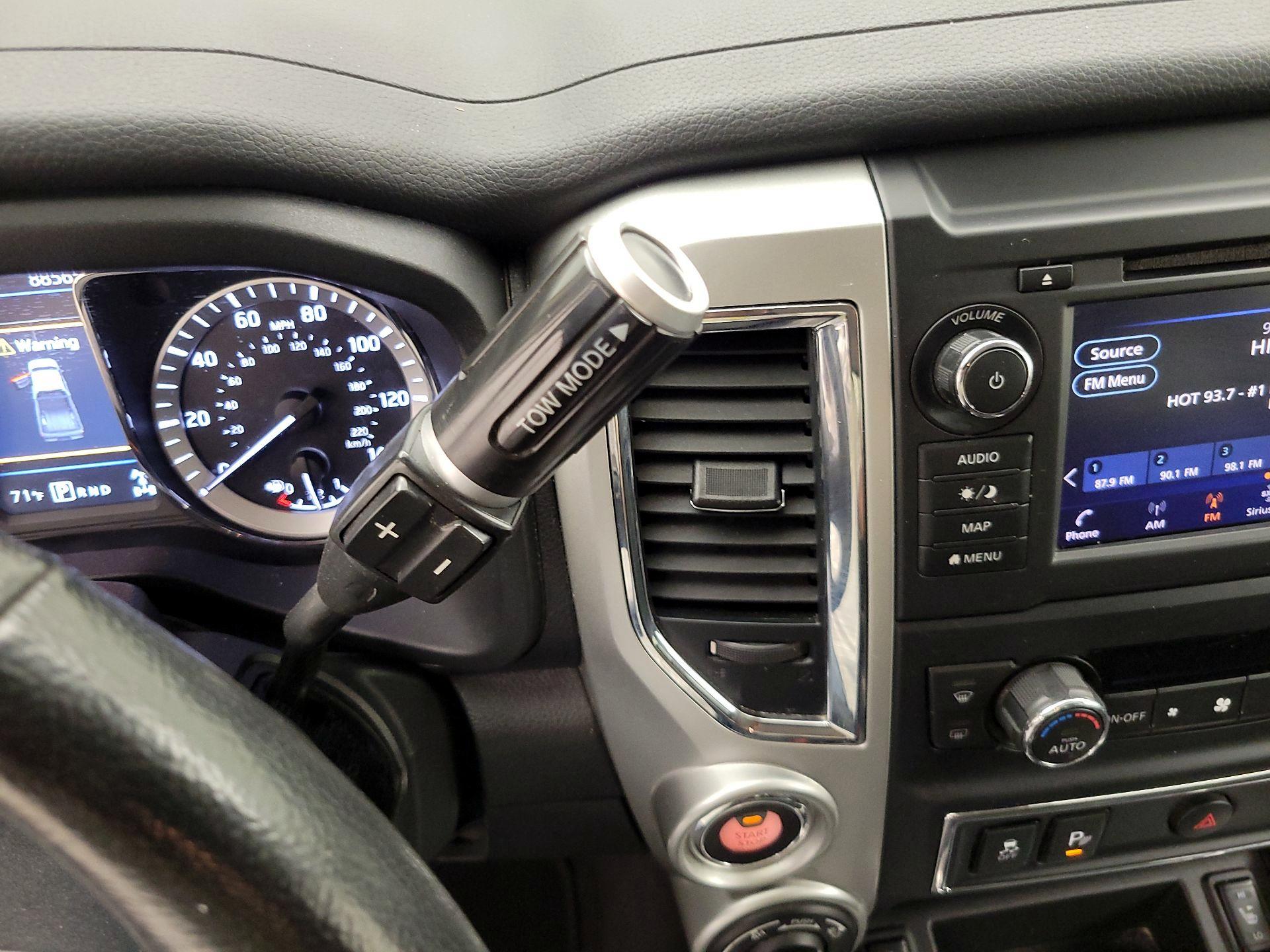 Thumbnail: 2019 Nissan Titan - 18