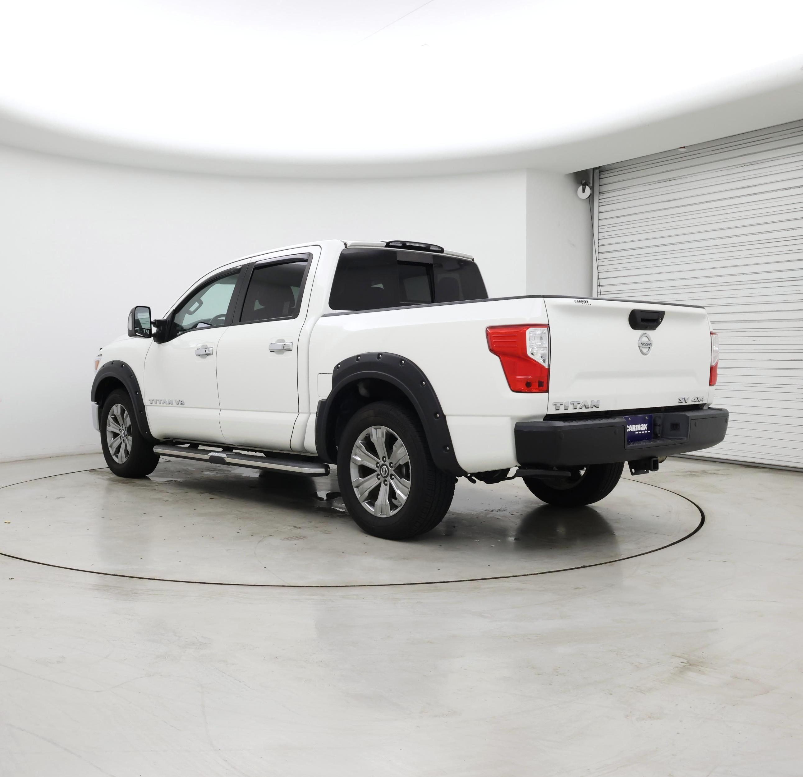Thumbnail: 2019 Nissan Titan - 2