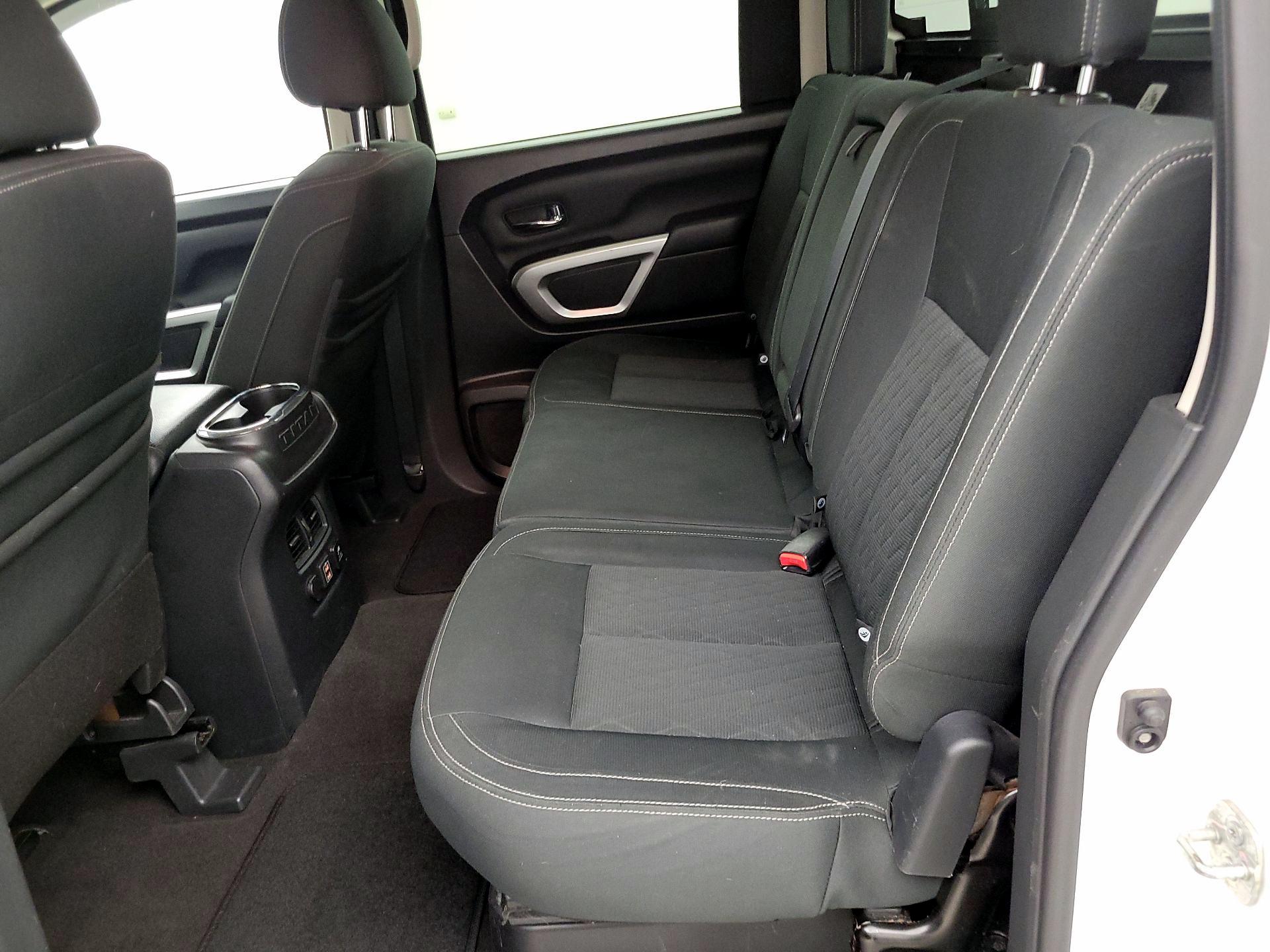 Thumbnail: 2019 Nissan Titan - 20