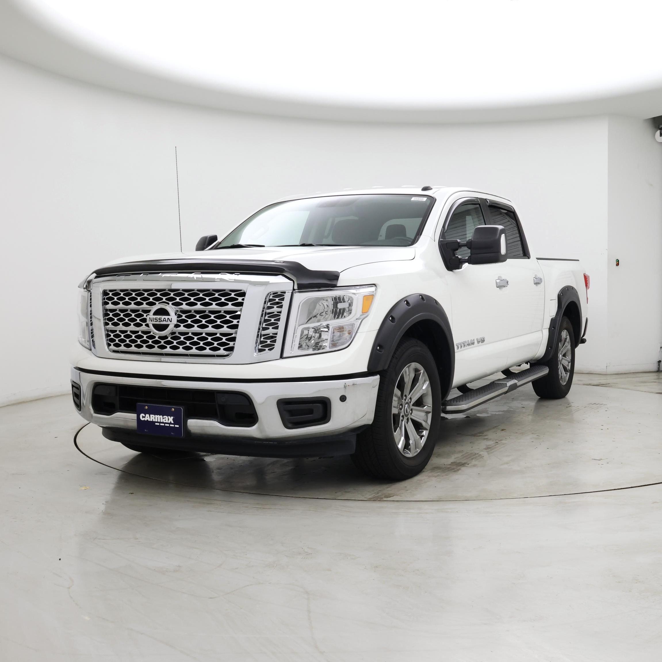 Thumbnail: 2019 Nissan Titan - 4