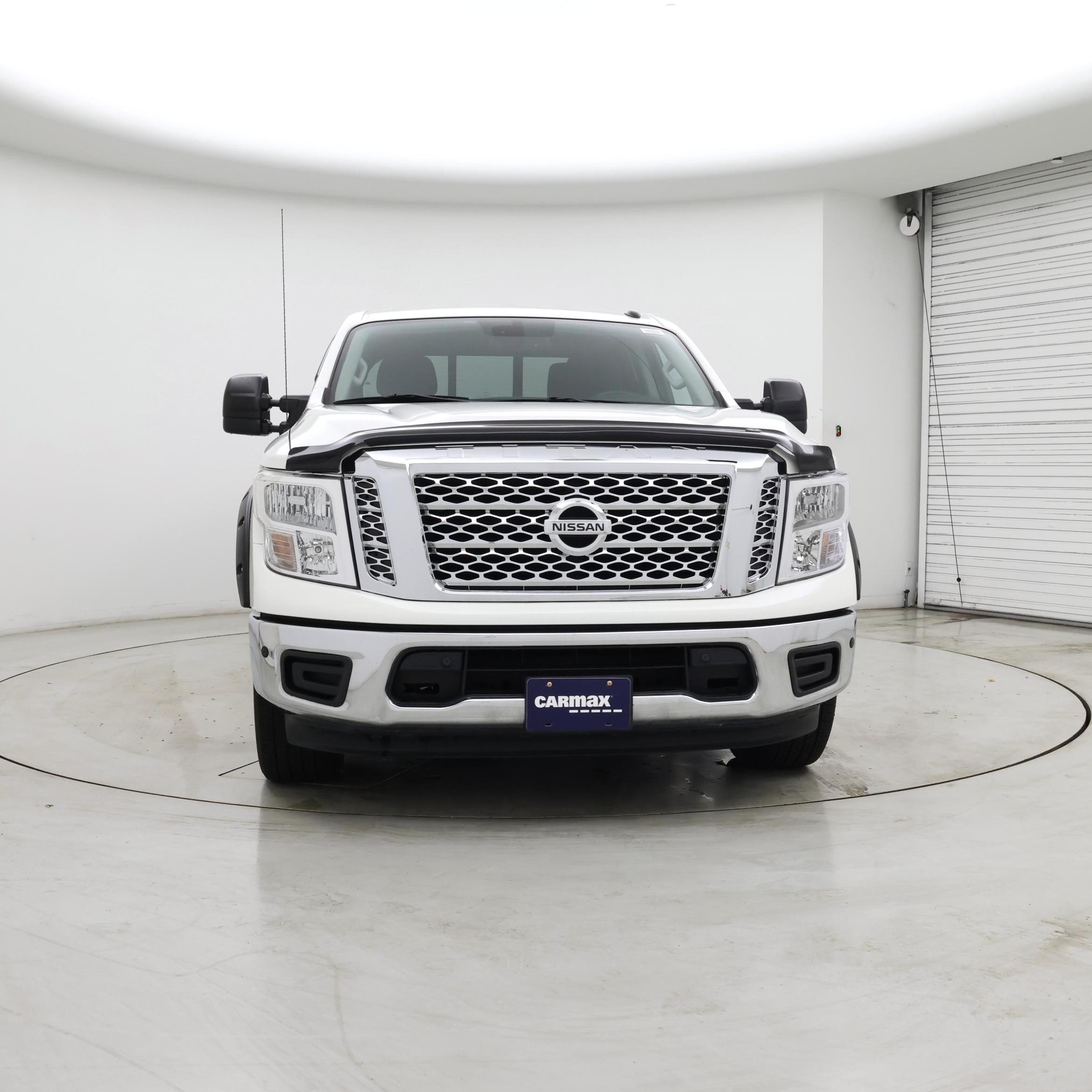 Thumbnail: 2019 Nissan Titan - 5