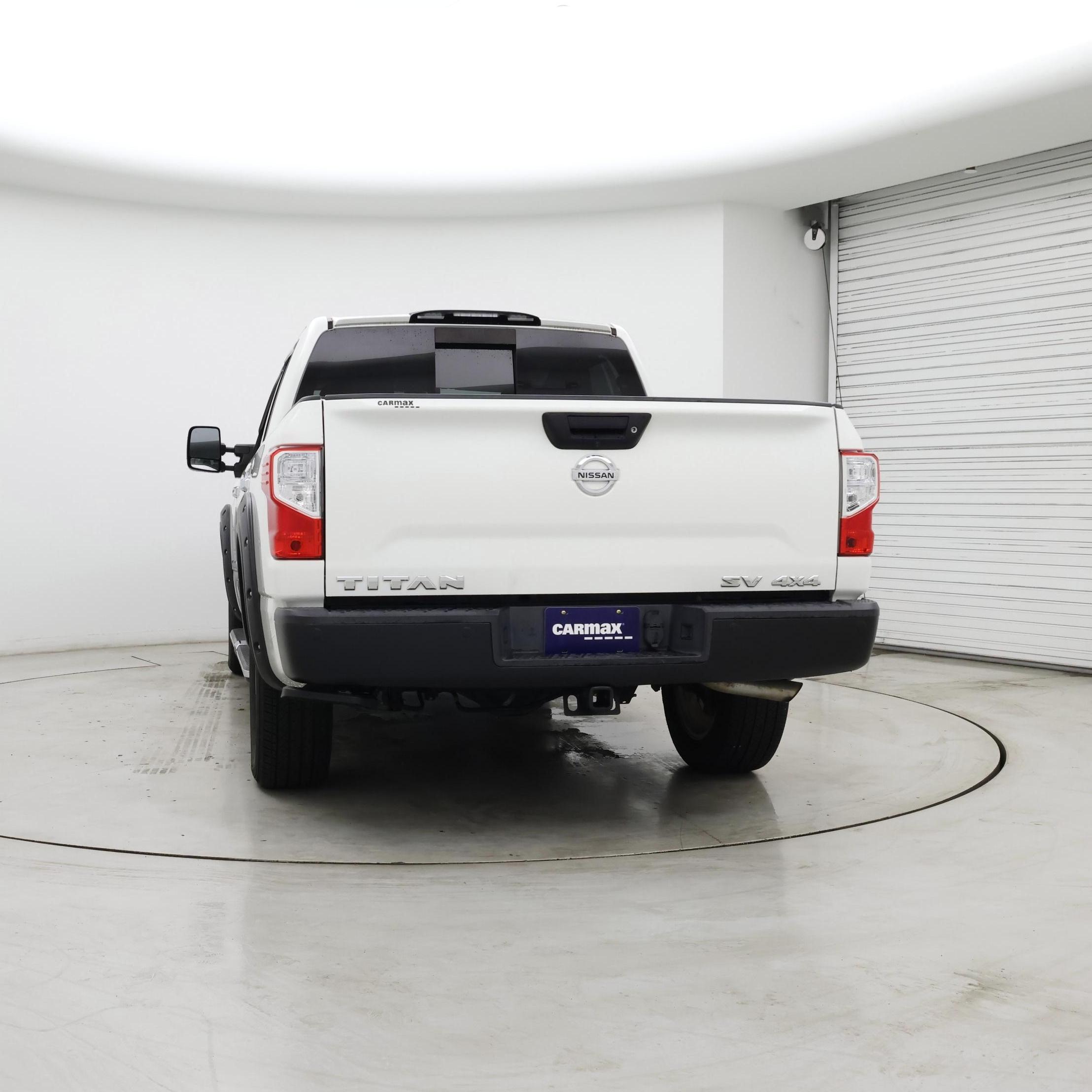 Thumbnail: 2019 Nissan Titan - 6