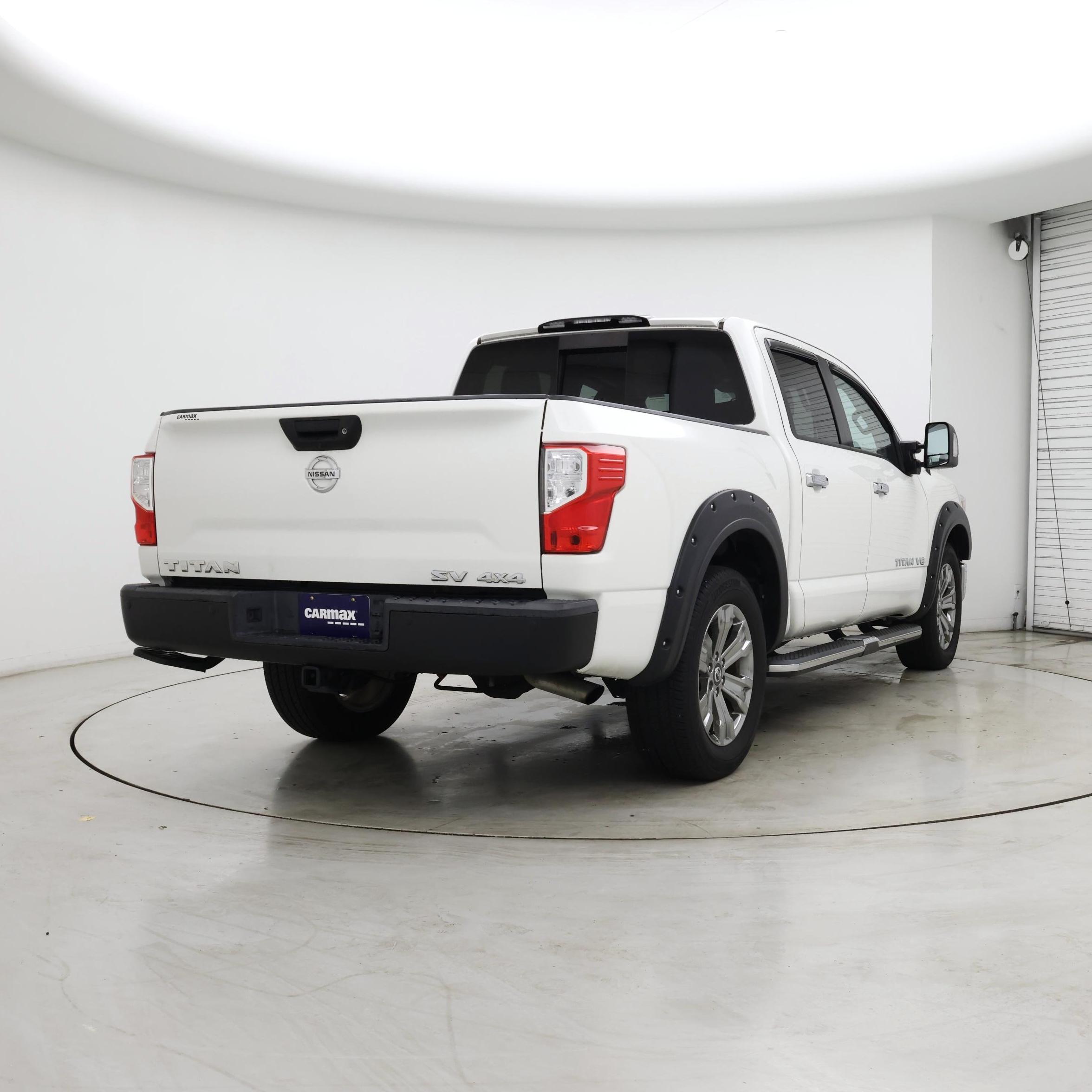 Thumbnail: 2019 Nissan Titan - 8