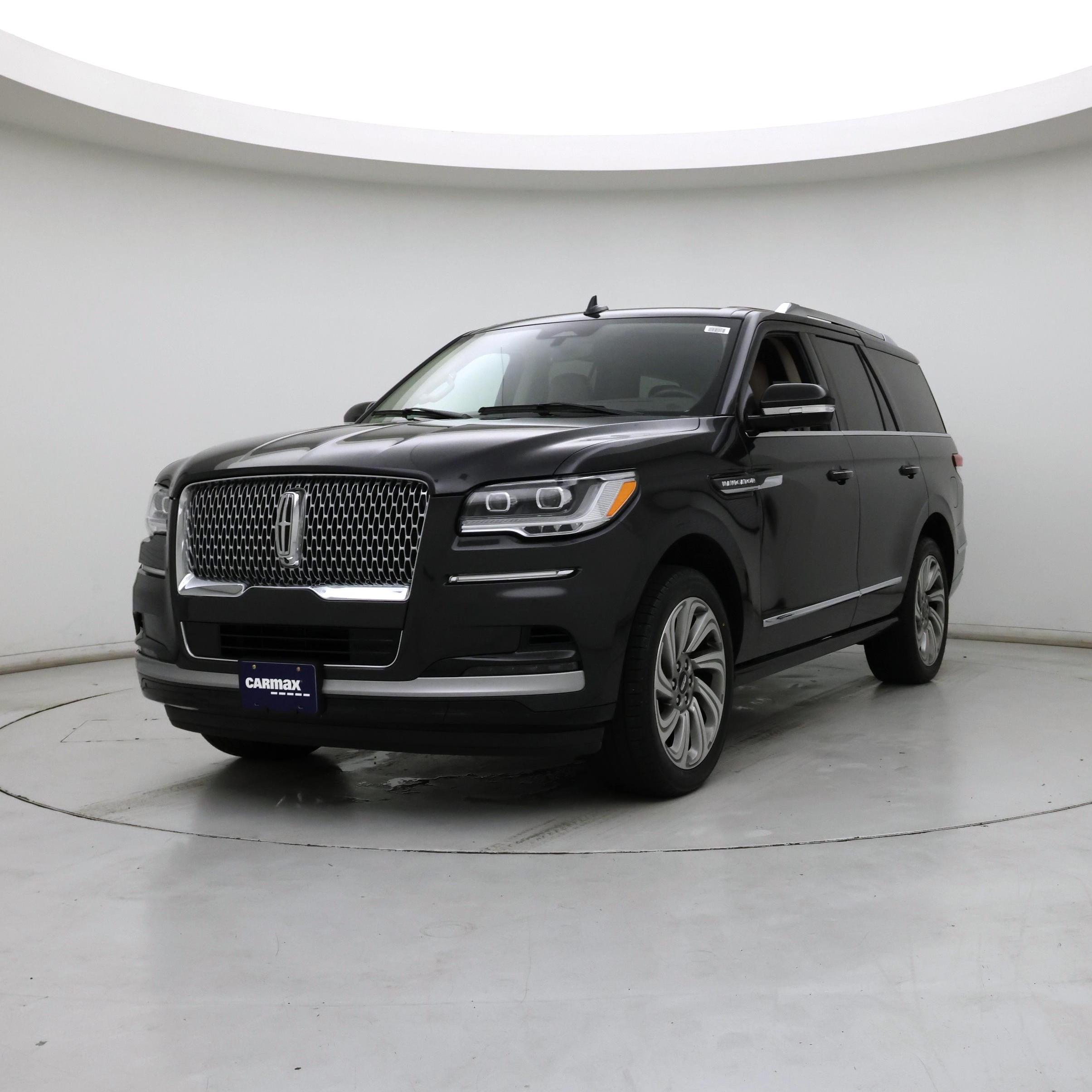 Thumbnail: 2022 Lincoln Navigator - 4