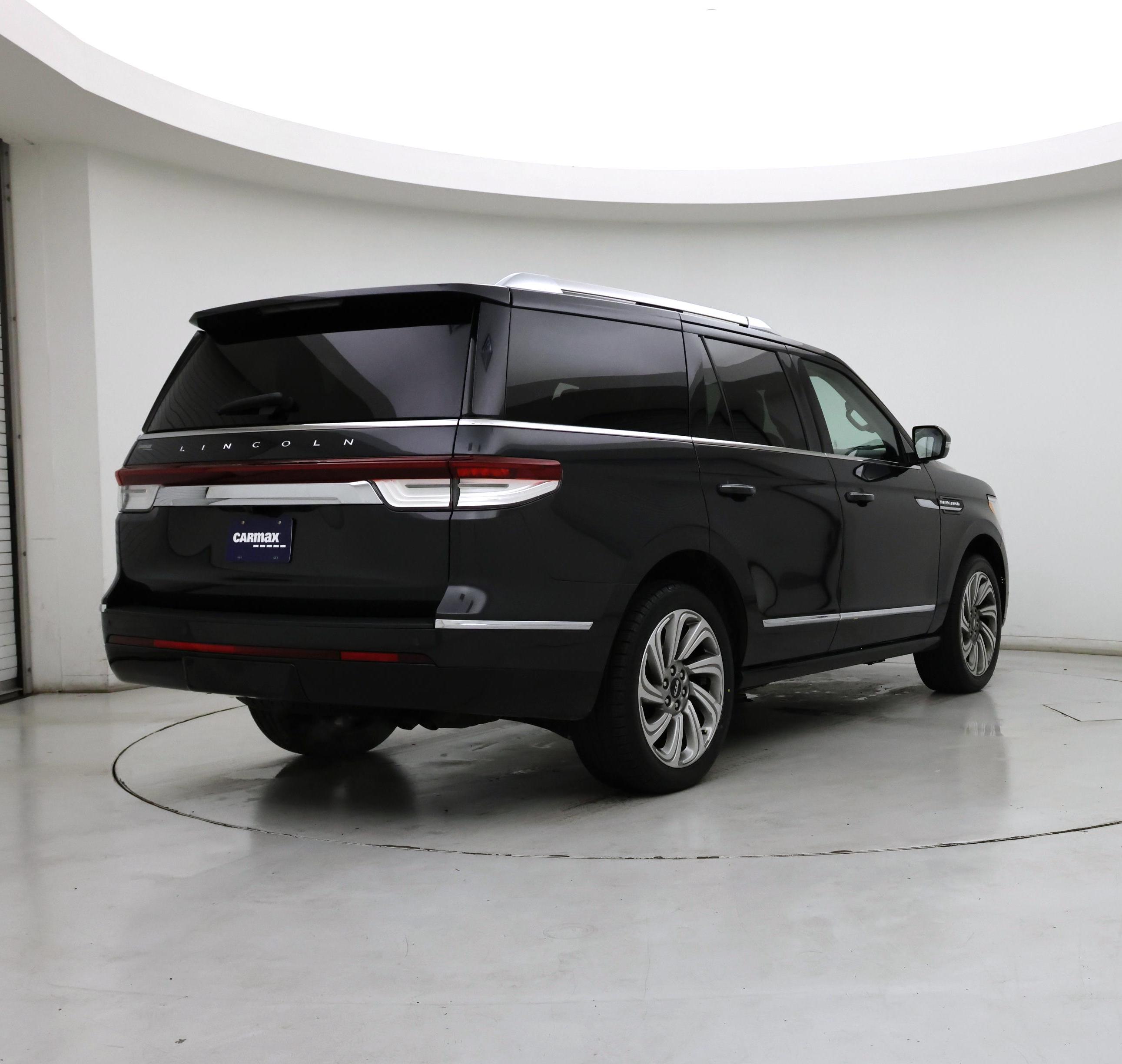 Thumbnail: 2022 Lincoln Navigator - 8