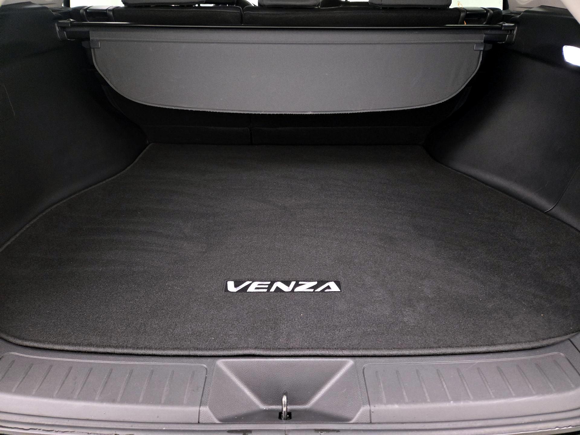 Thumbnail: 2022 Toyota Venza - 18