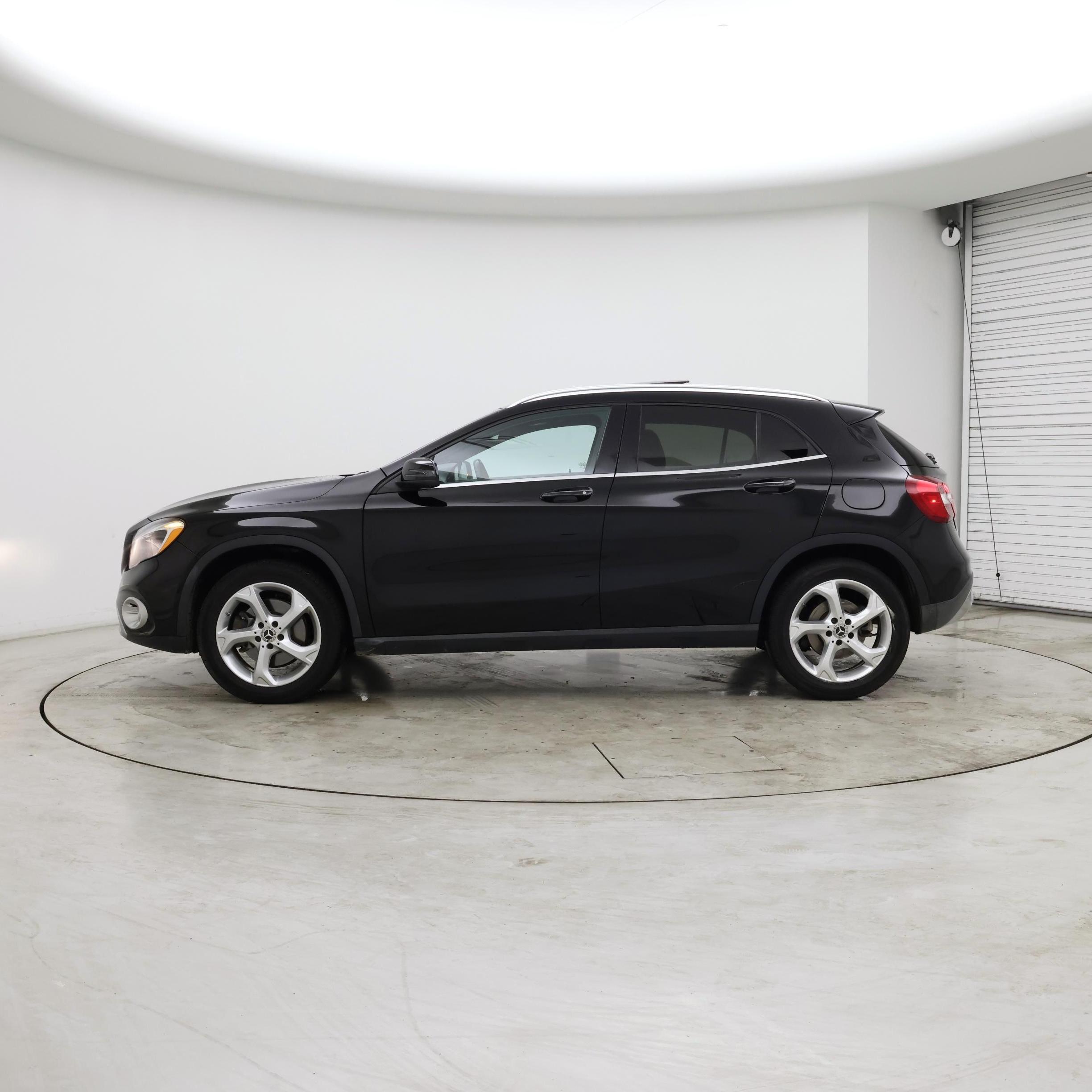 Thumbnail: 2018 Mercedes-Benz GLA - 3