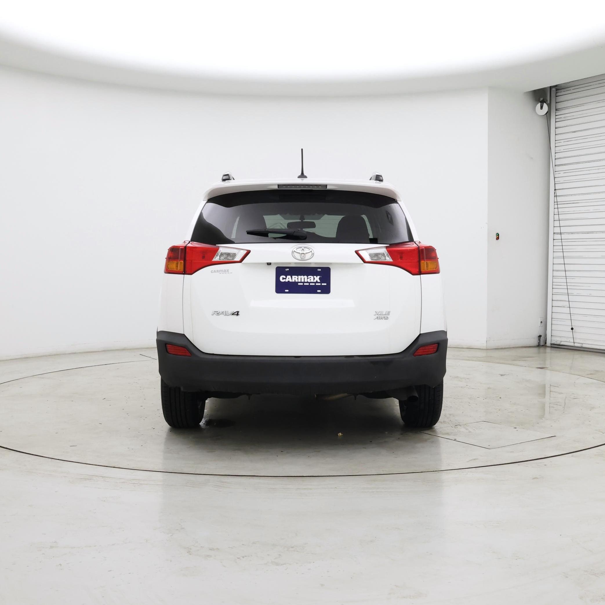 Thumbnail: 2015 Toyota RAV4 - 6