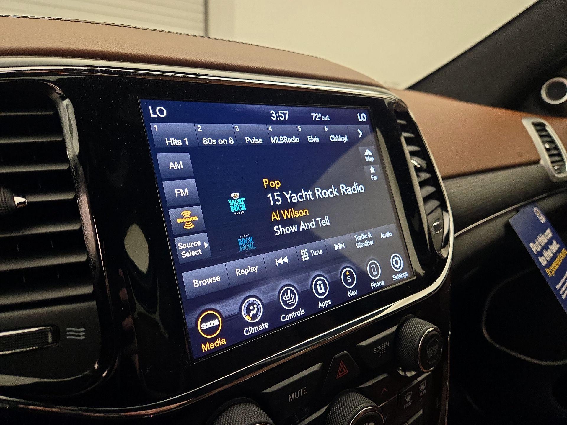 Thumbnail: 2021 Jeep Grand Cherokee - 16
