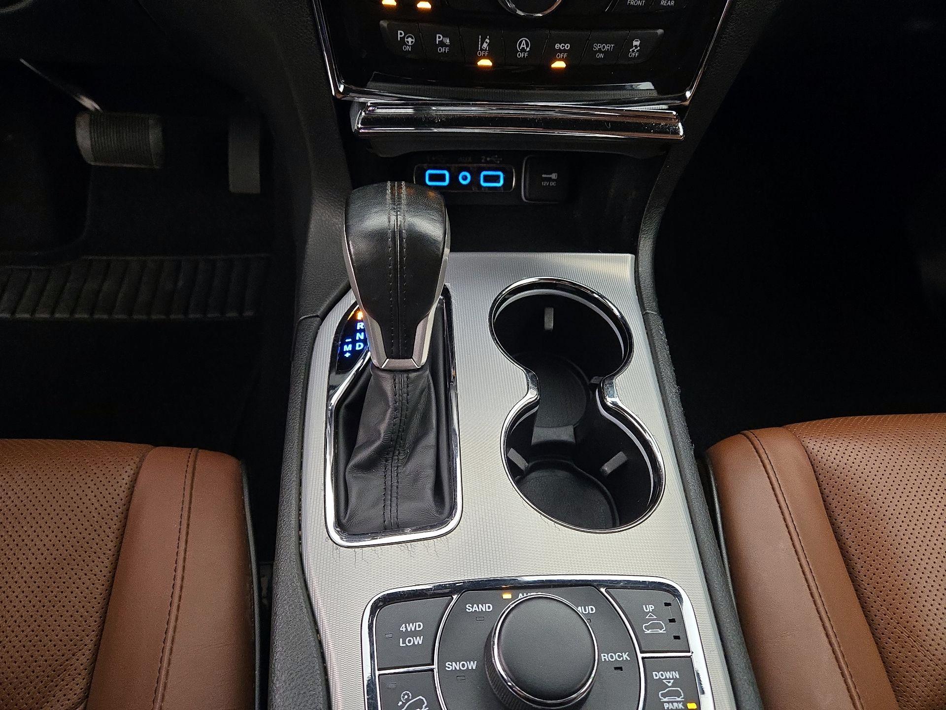 Thumbnail: 2021 Jeep Grand Cherokee - 18