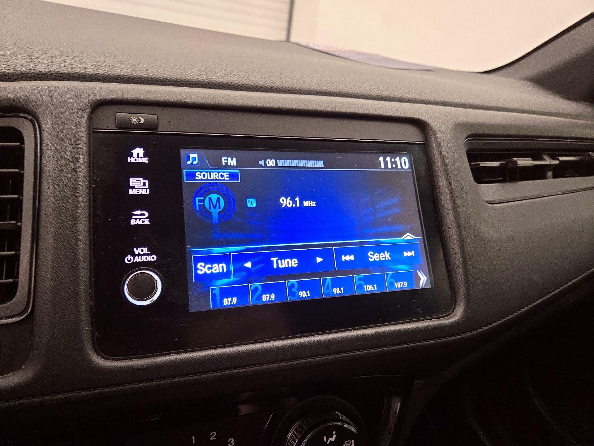 Thumbnail: 2019 Honda HR-V - 15
