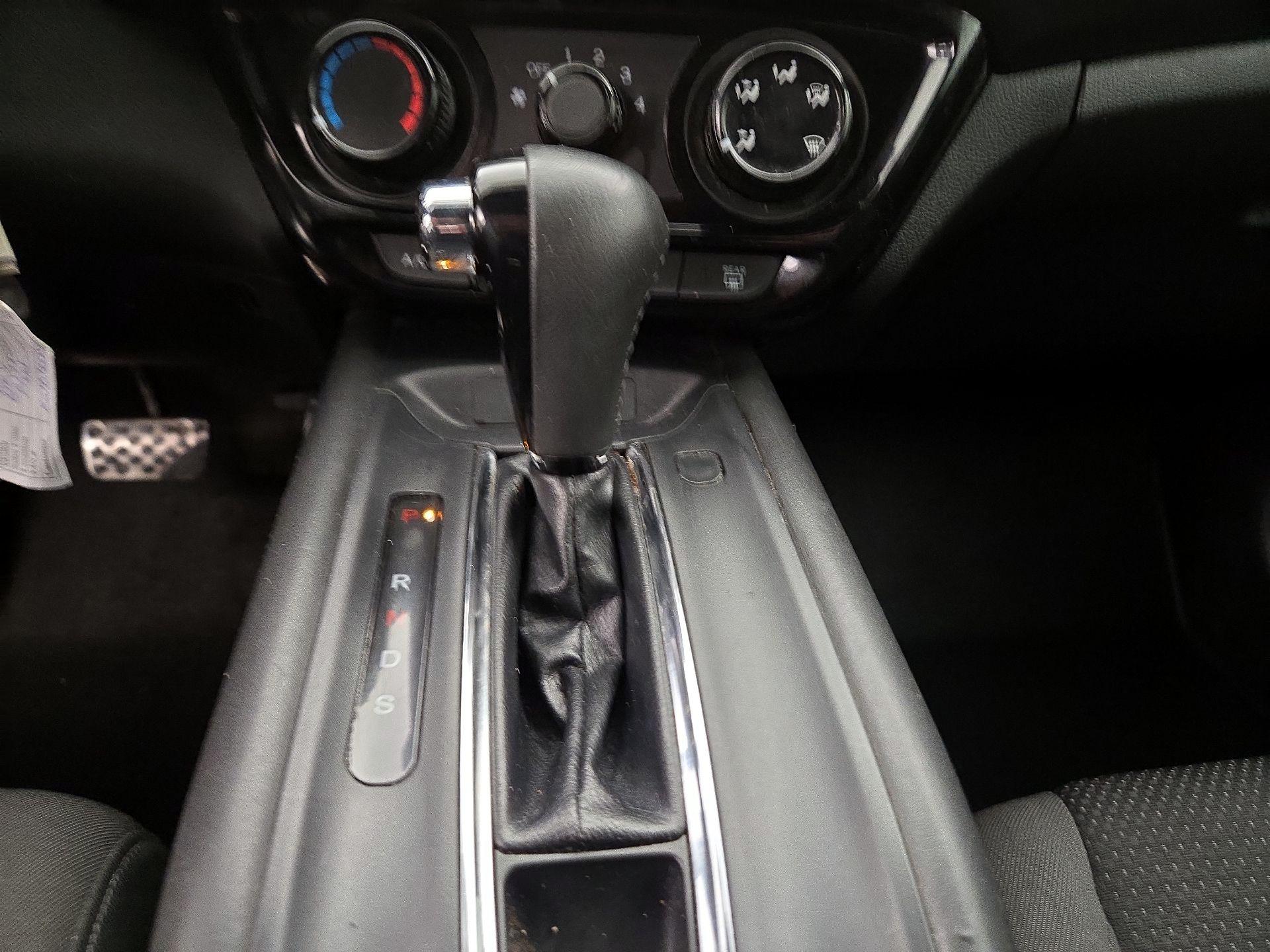 Thumbnail: 2019 Honda HR-V - 17