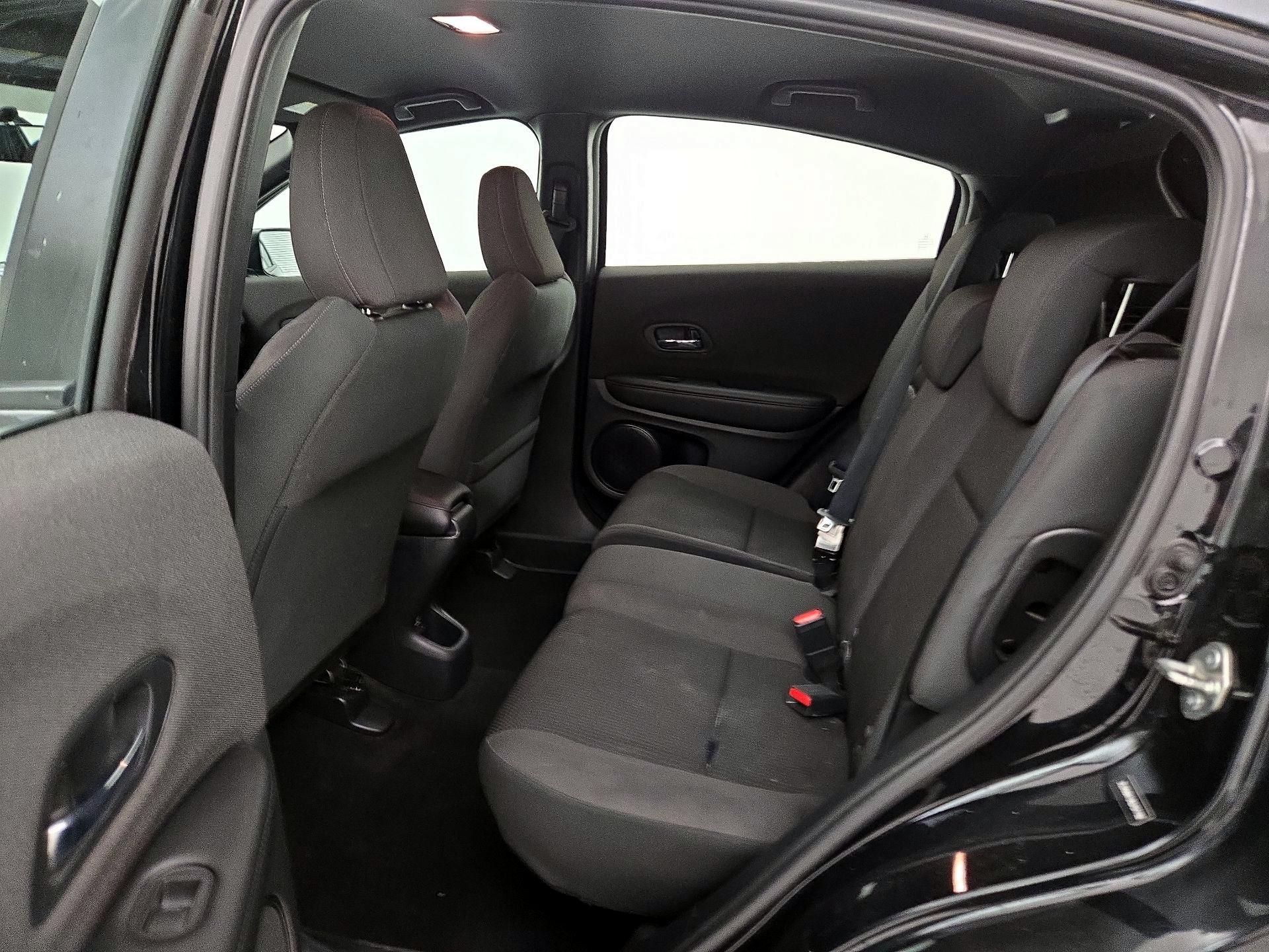Thumbnail: 2019 Honda HR-V - 19