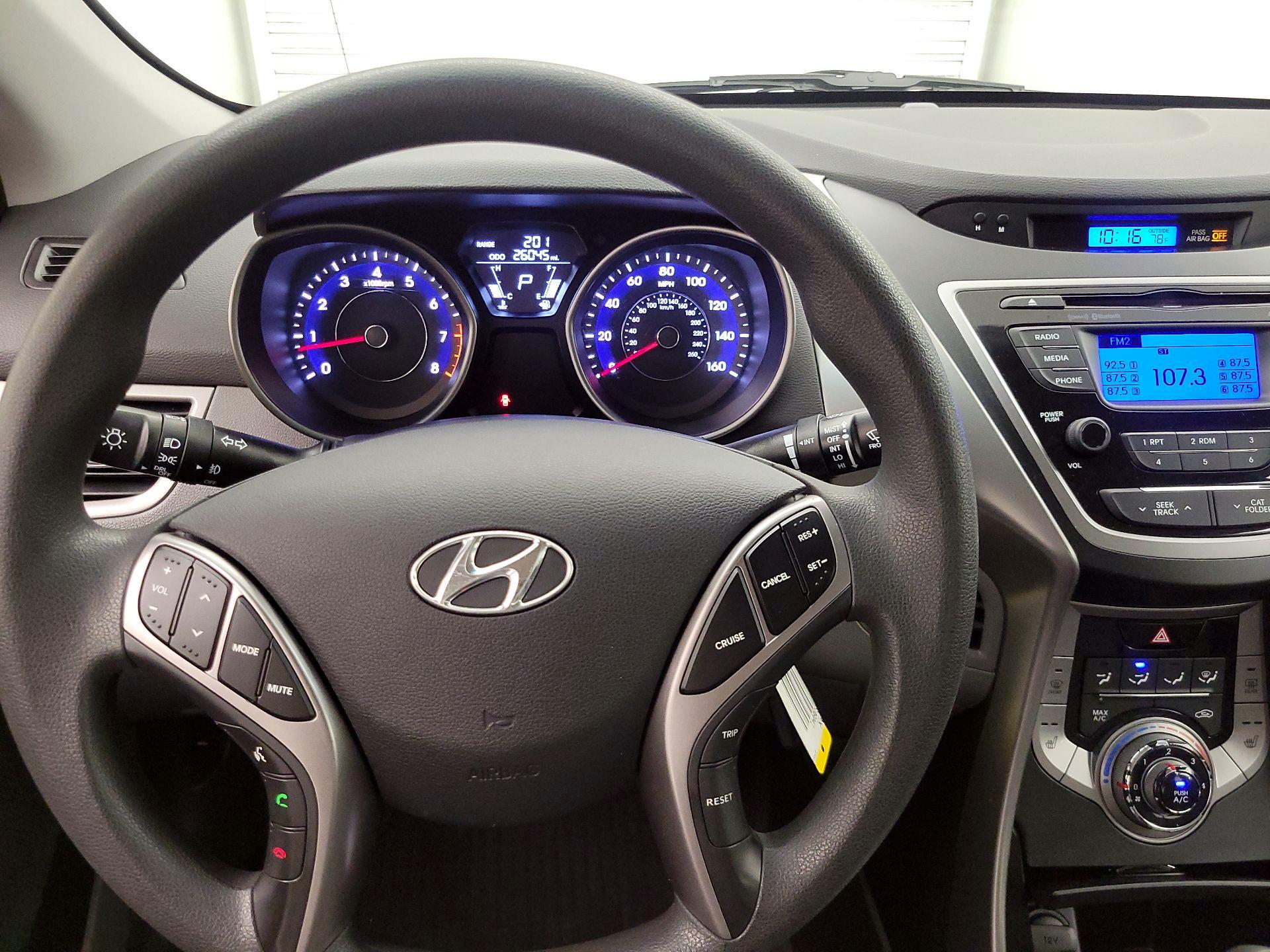 Thumbnail: 2013 Hyundai Elantra - 10