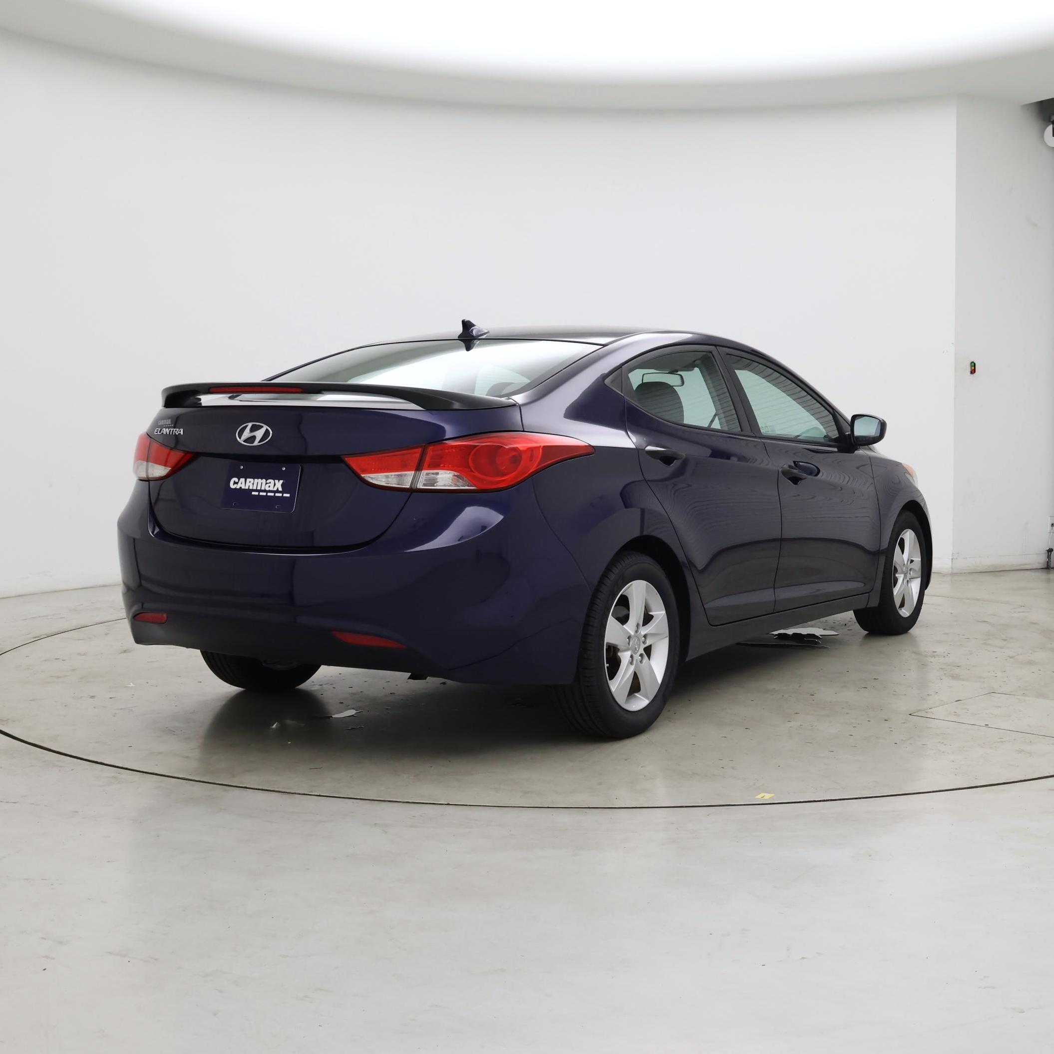 Thumbnail: 2013 Hyundai Elantra - 8