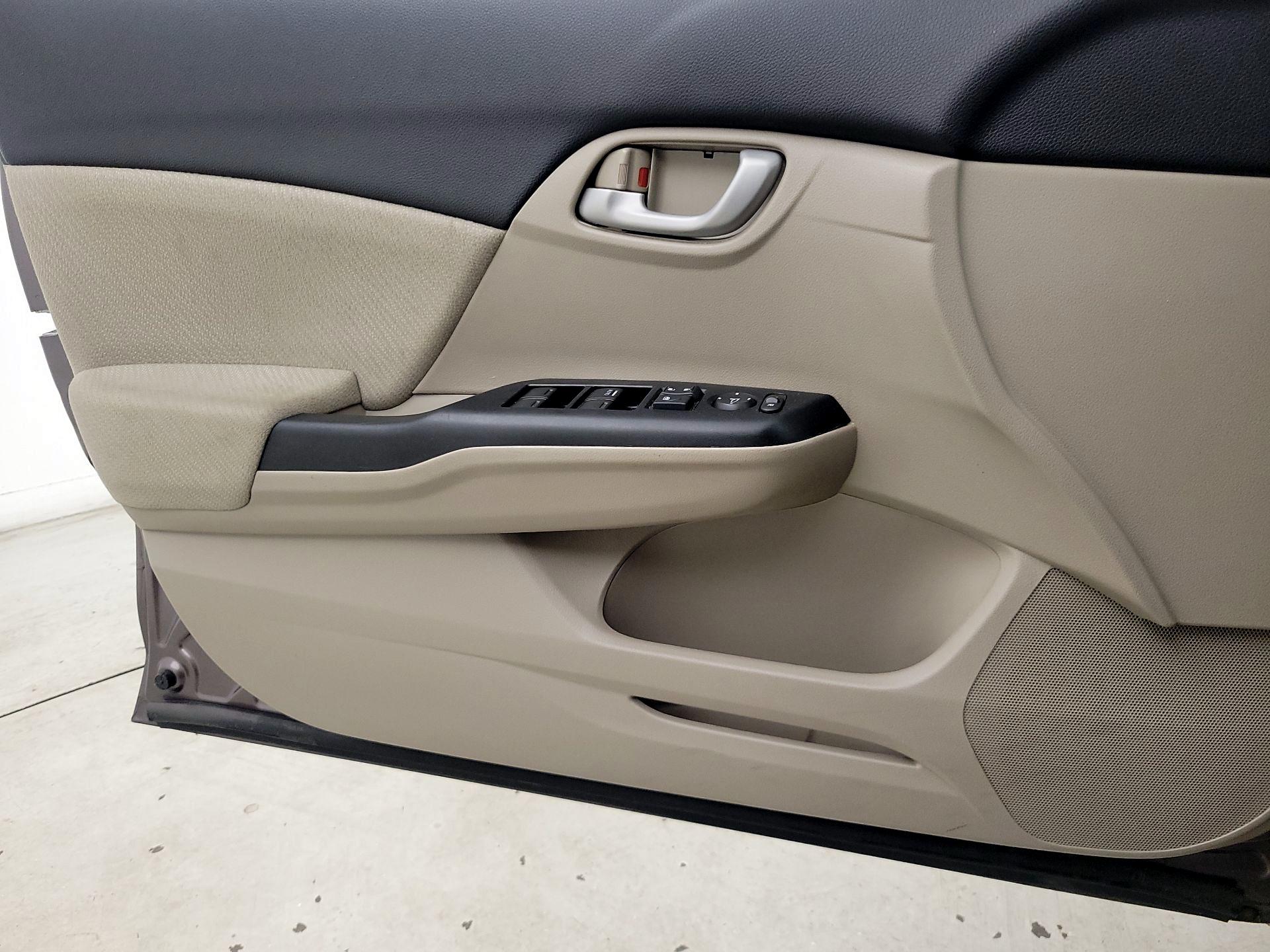 Thumbnail: 2013 Honda Civic - 12