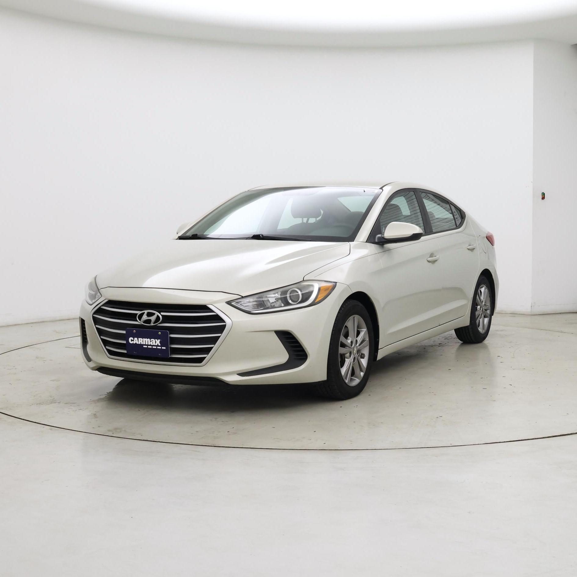 Thumbnail: 2017 Hyundai Elantra - 4