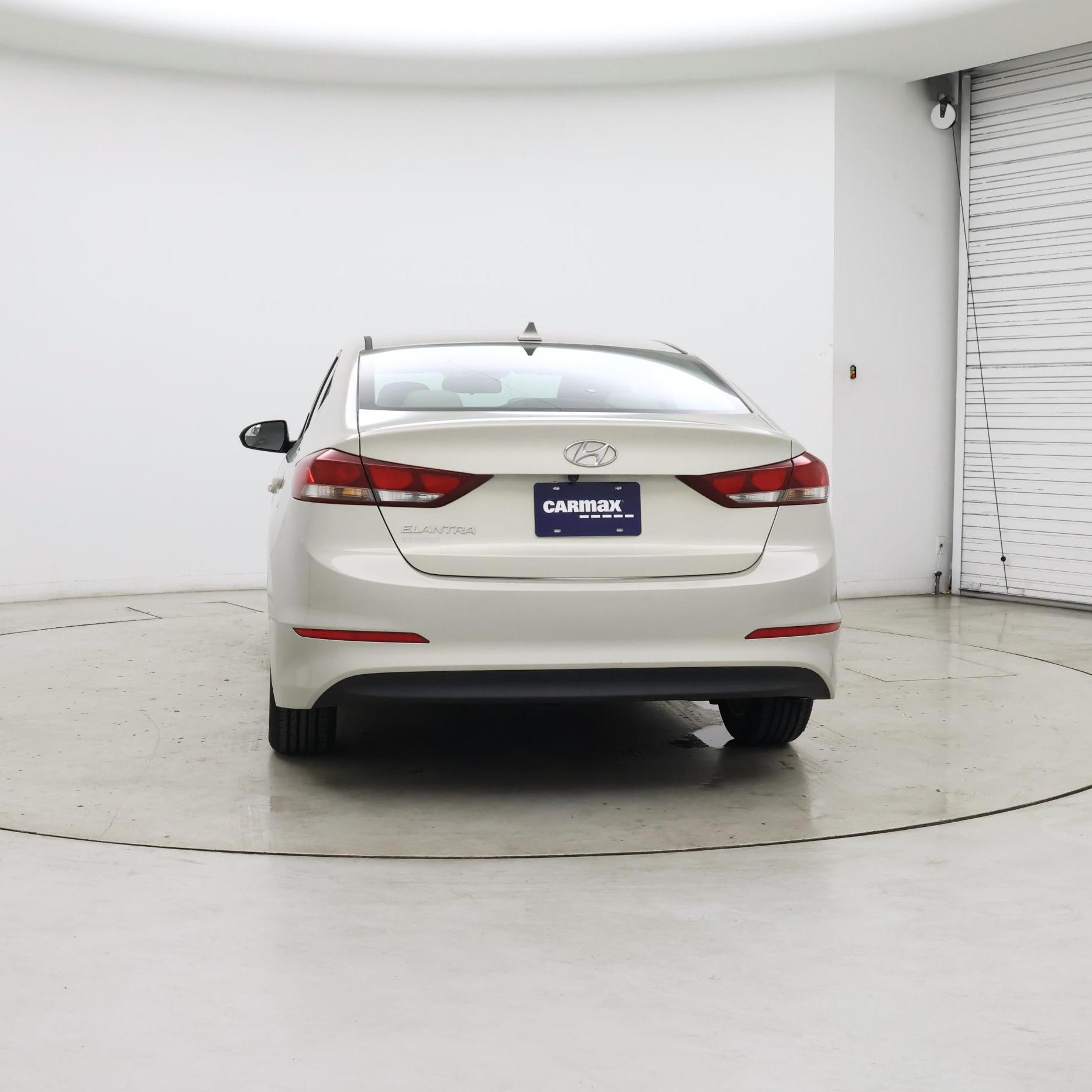 Thumbnail: 2017 Hyundai Elantra - 6