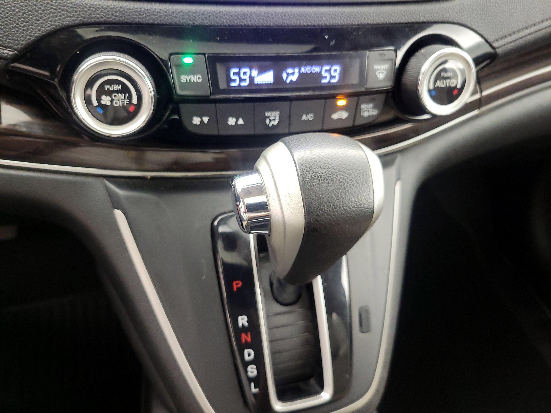 Thumbnail: 2015 Honda CR-V - 16