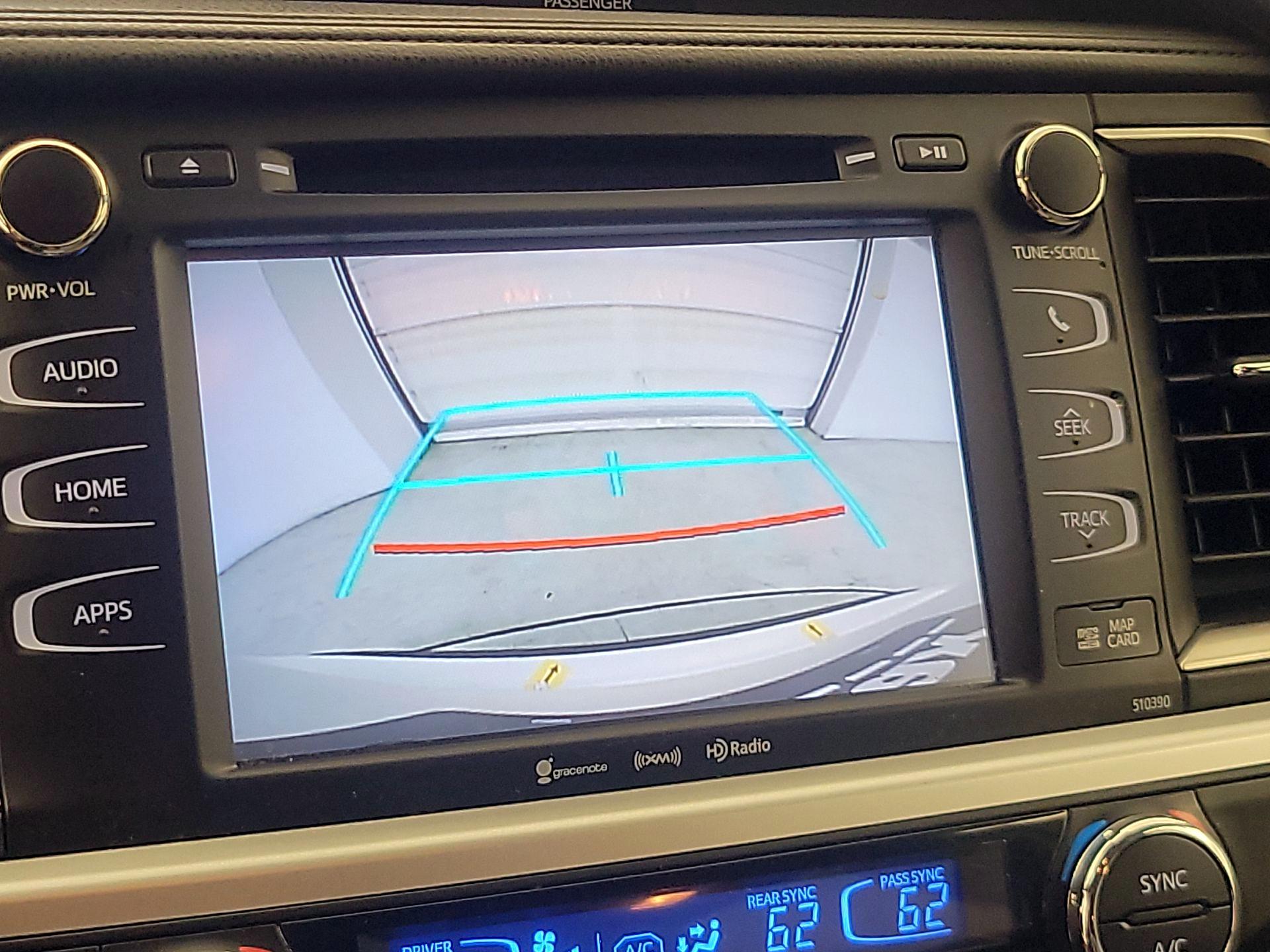 Thumbnail: 2019 Toyota Highlander - 15