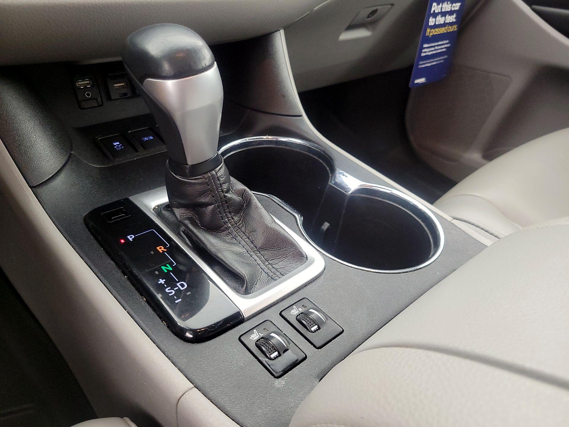 Thumbnail: 2019 Toyota Highlander - 18