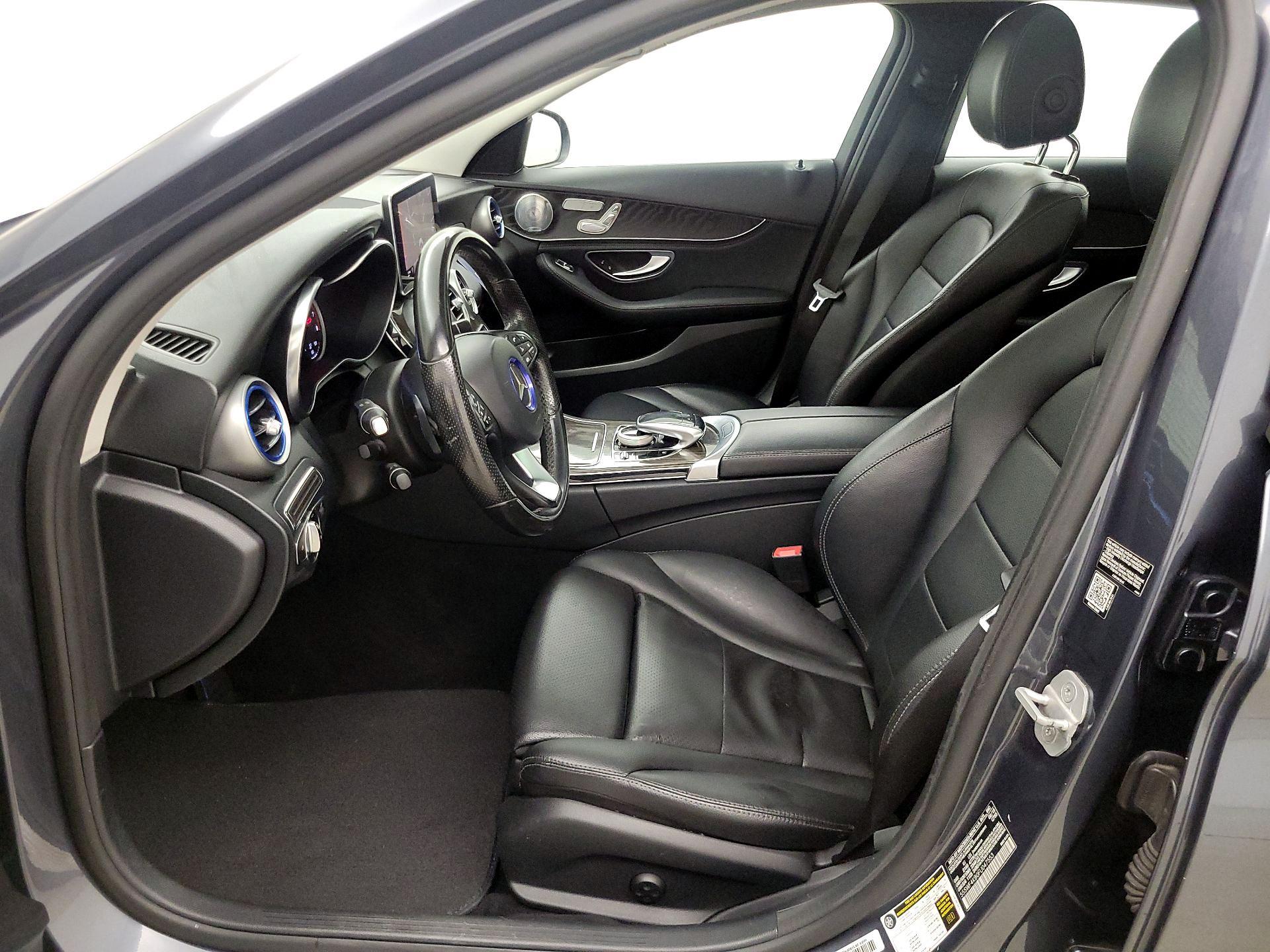 Thumbnail: 2015 Mercedes-Benz C-Class - 11