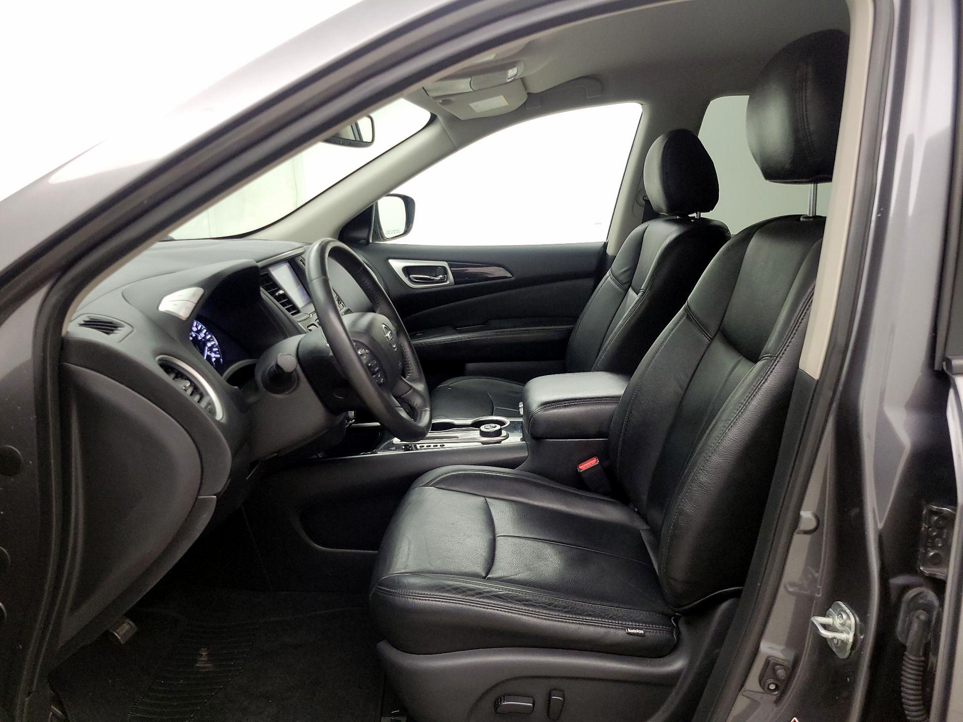 Thumbnail: 2019 Nissan Pathfinder - 11