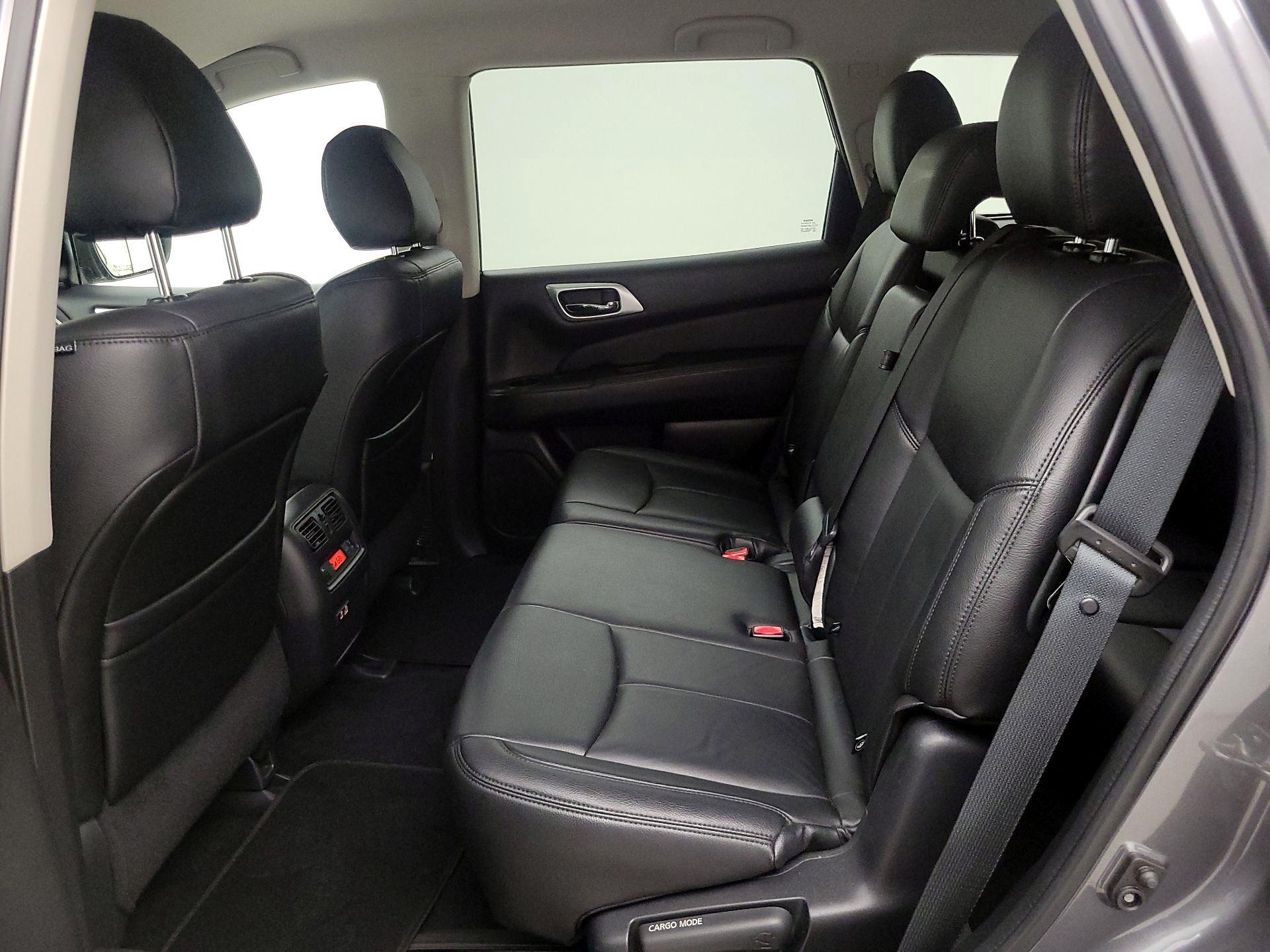 Thumbnail: 2019 Nissan Pathfinder - 19
