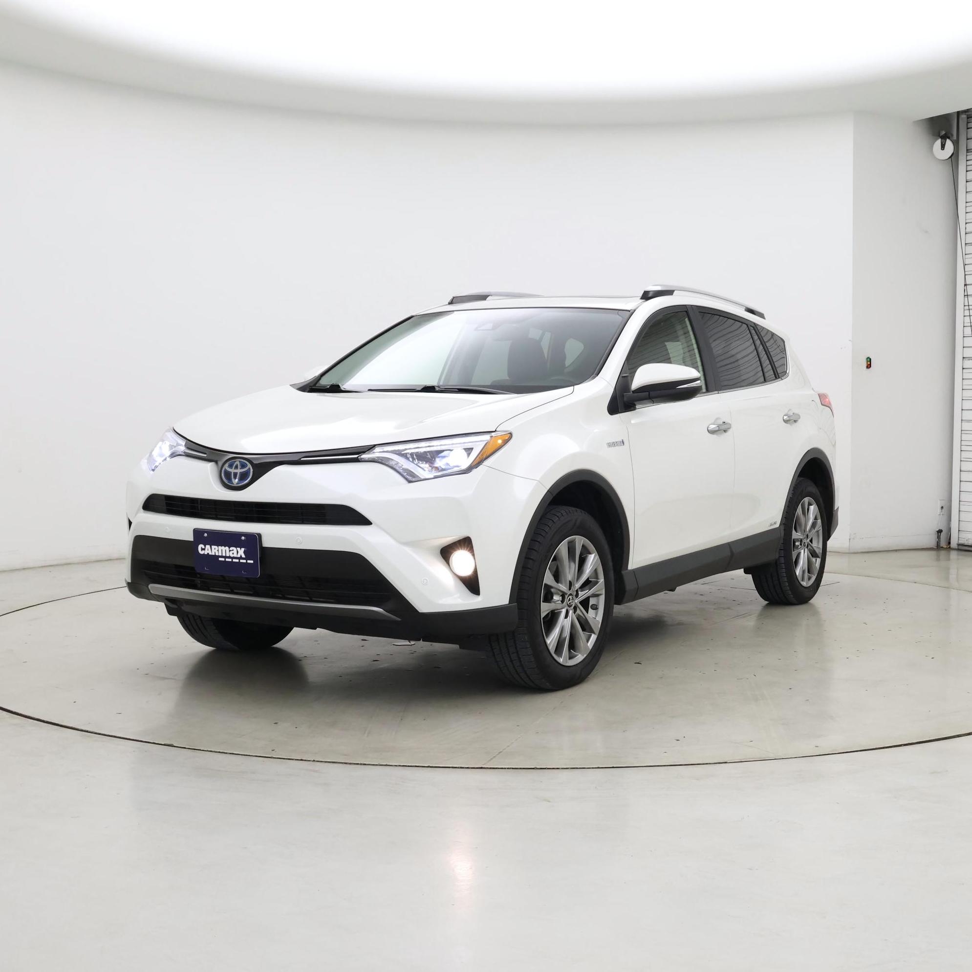 Thumbnail: 2018 Toyota RAV4 - 4